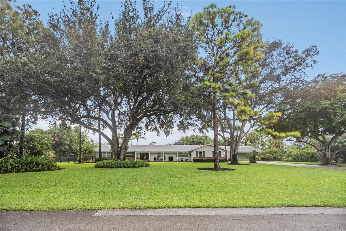 8055 Damascus Drive, Palm Beach Gardens