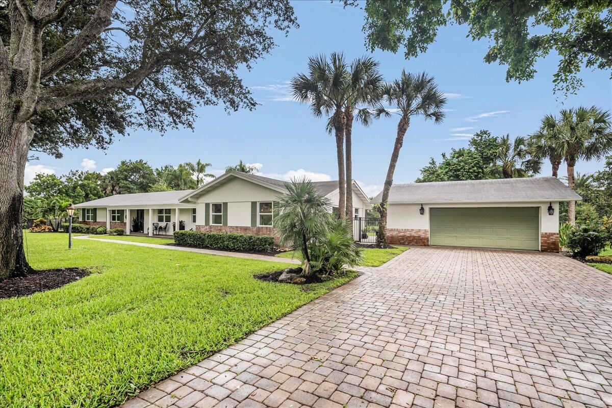 8055 Damascus Drive, Palm Beach Gardens