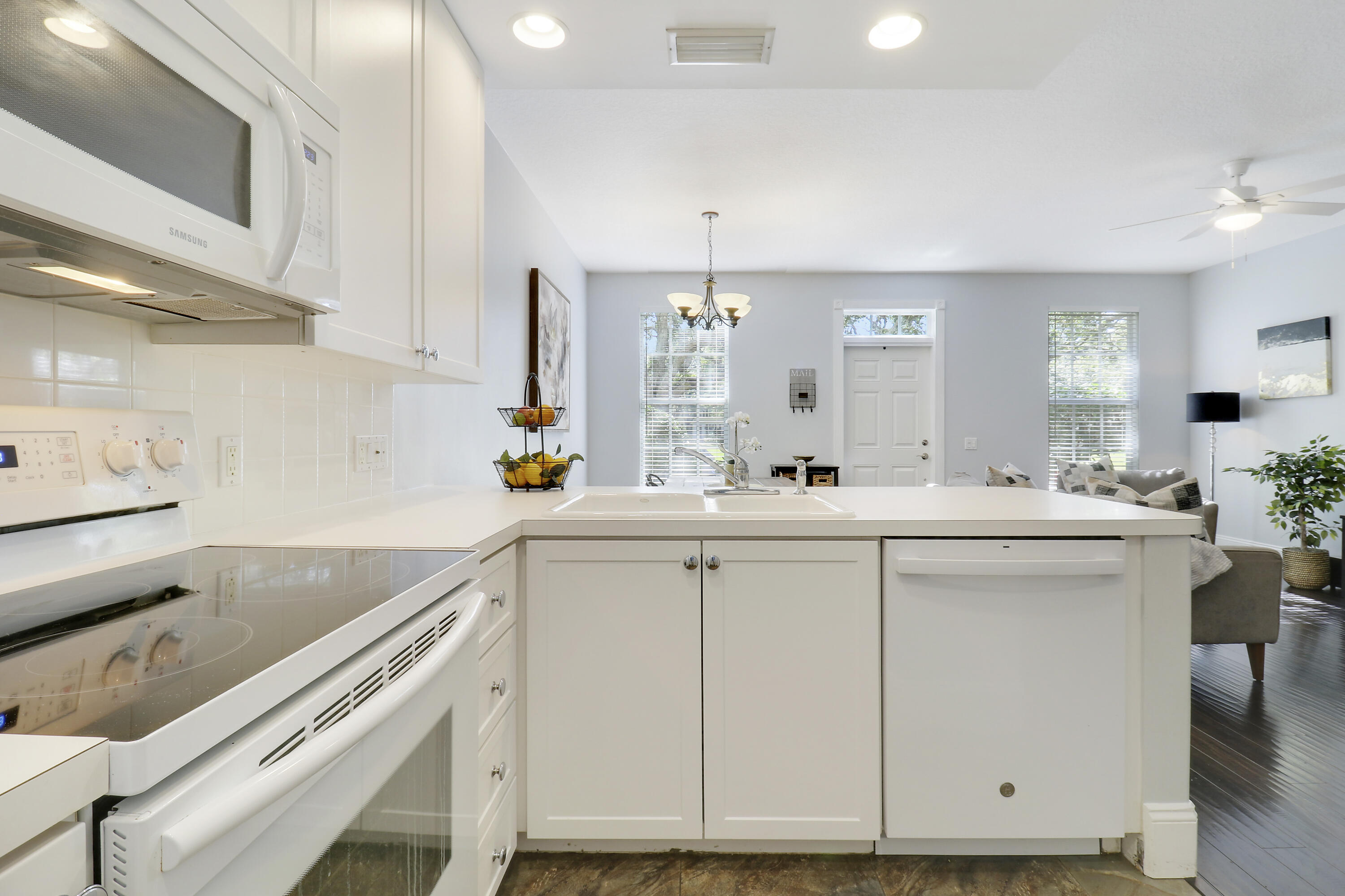 352 Jacaranda Drive, Jupiter