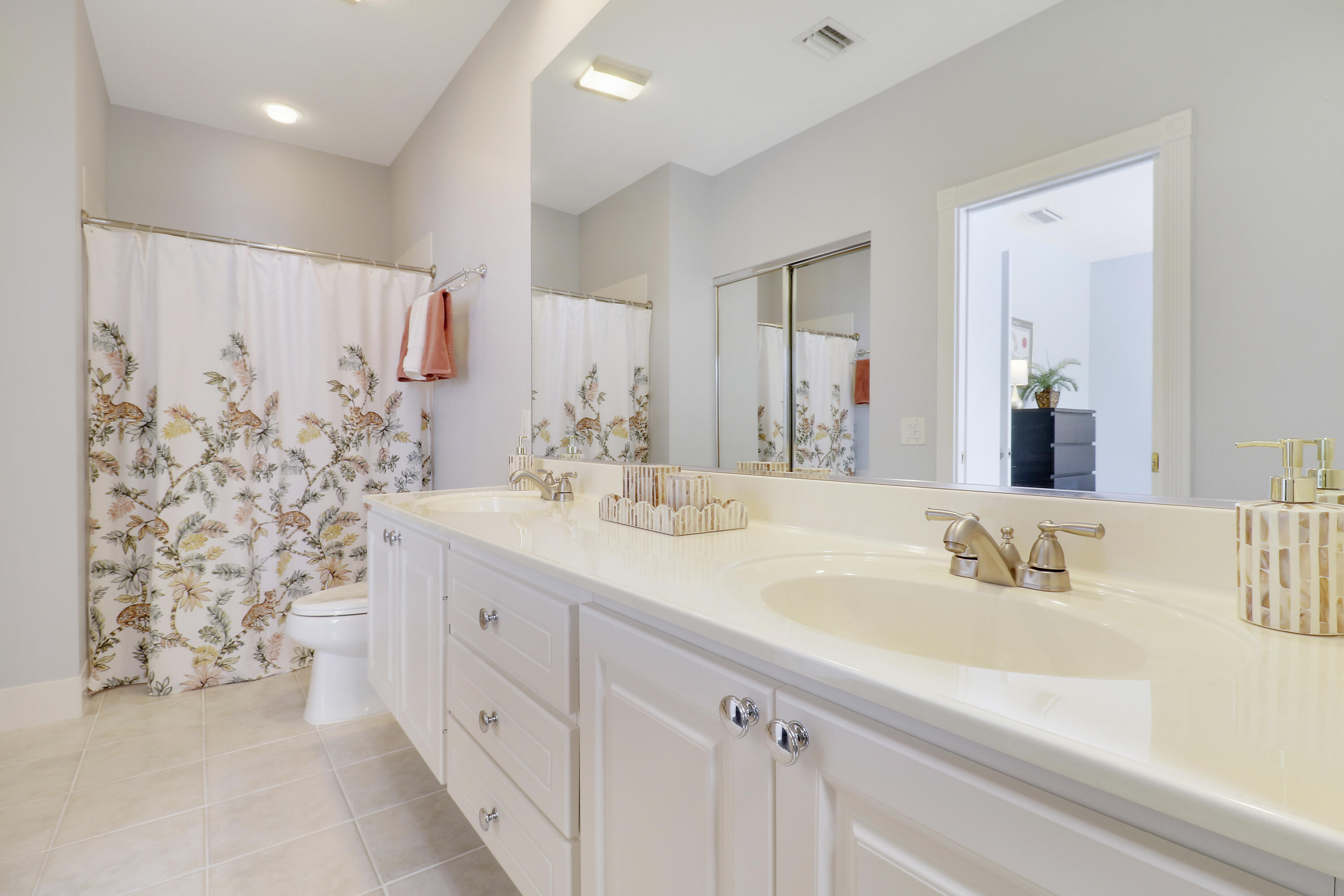352 Jacaranda Drive, Jupiter