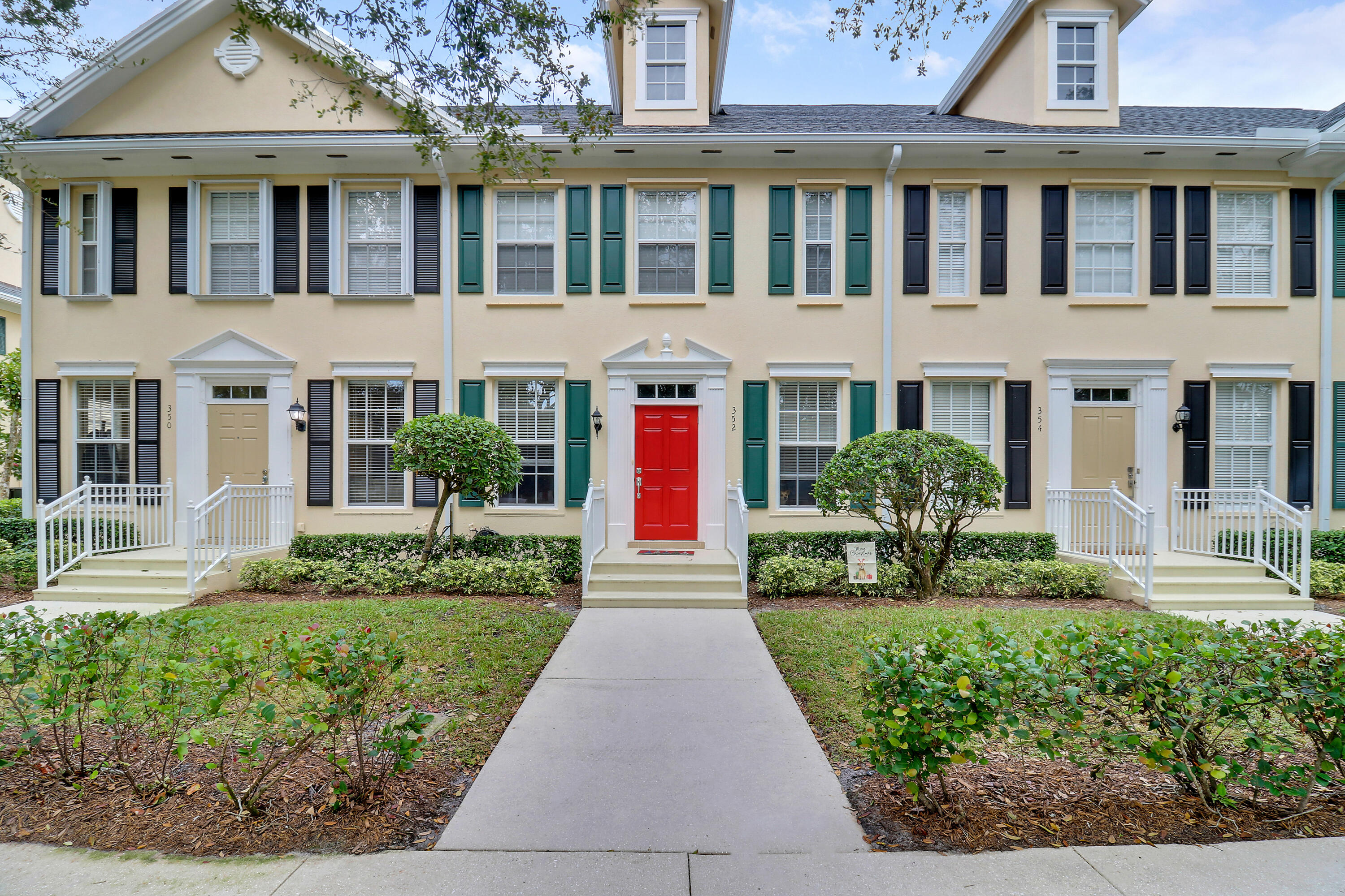 352 Jacaranda Drive, Jupiter
