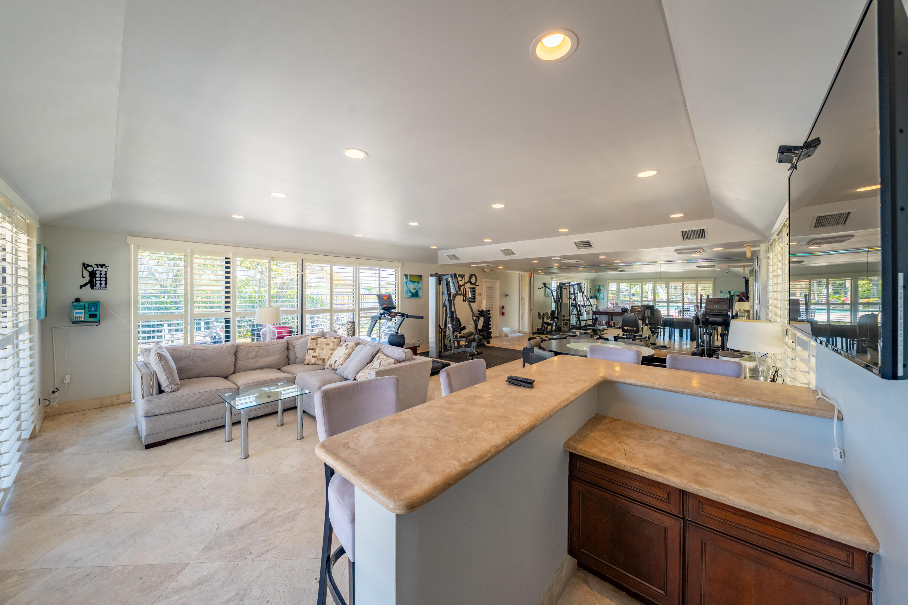 1830 Embassy Drive 502, West Palm Beach Unit: 502