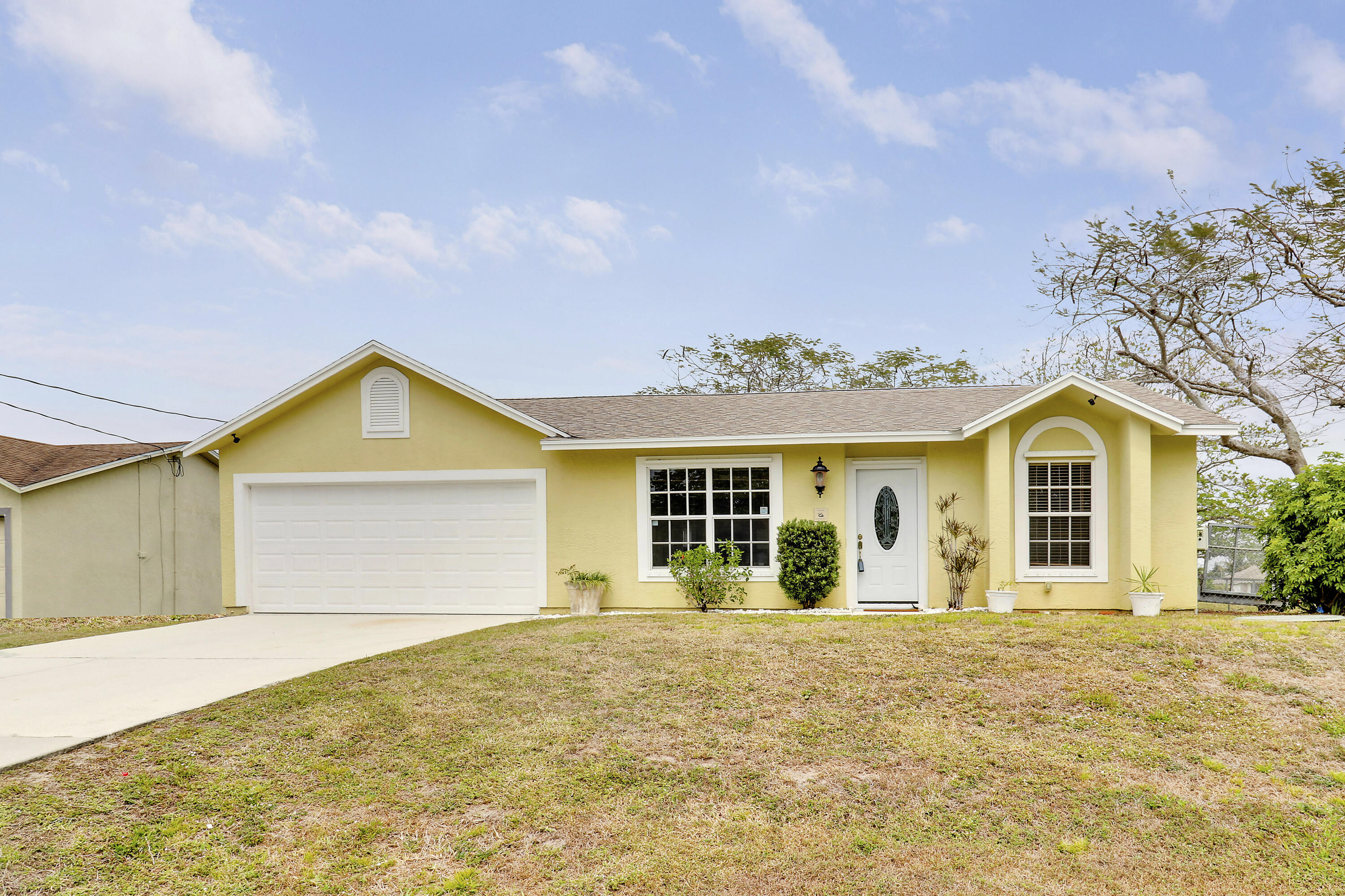 409 SW North Quick Circle, Port St. Lucie