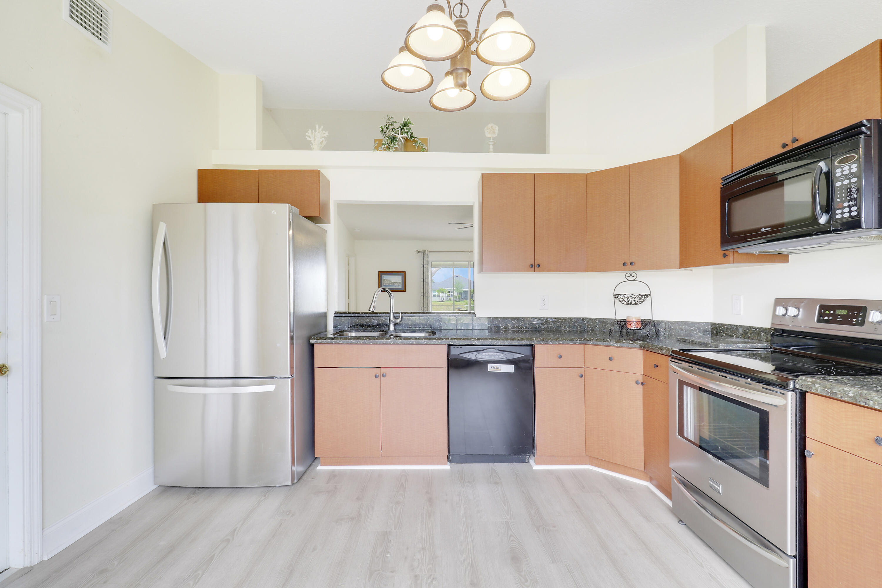 409 SW North Quick Circle, Port St. Lucie