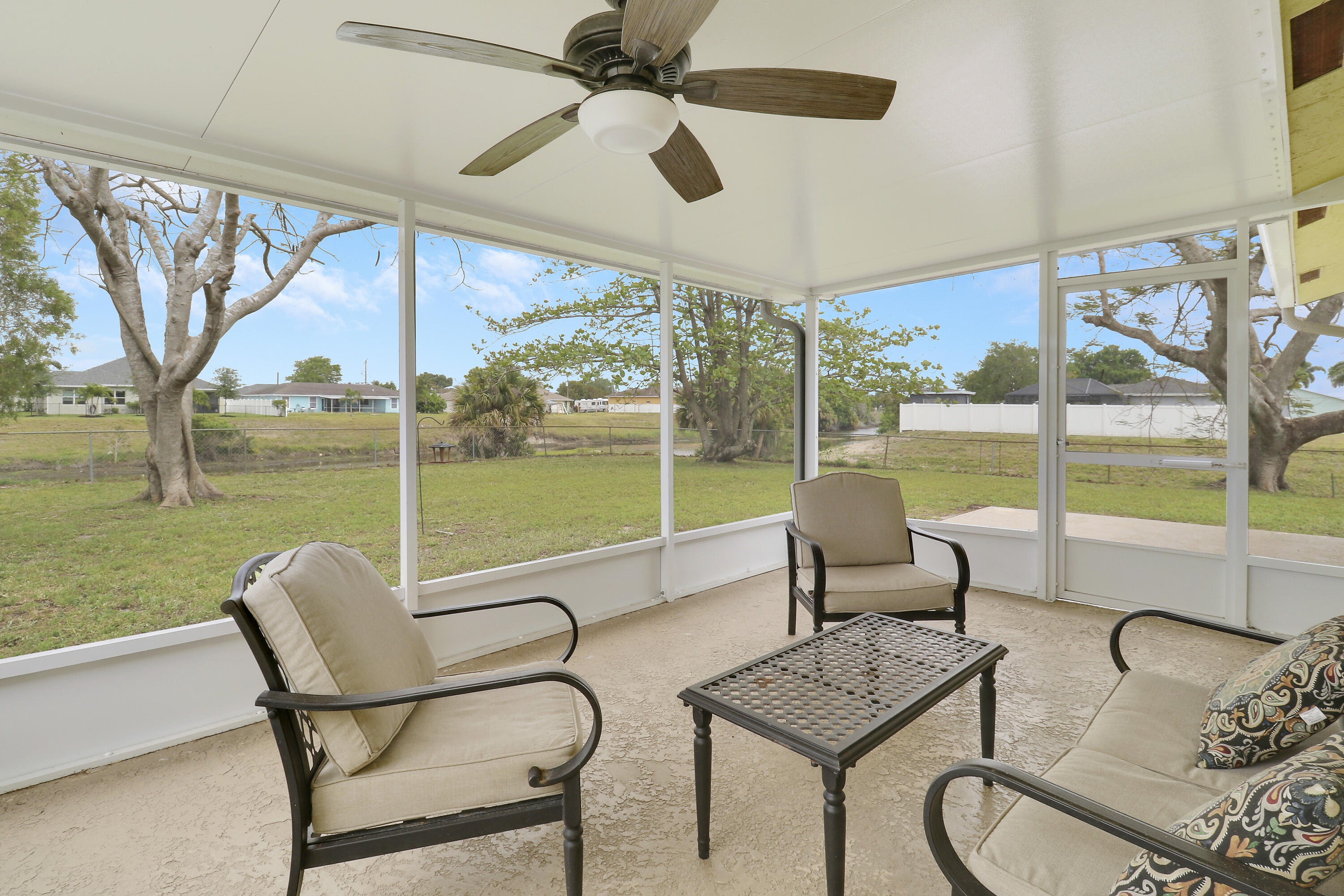 409 SW North Quick Circle, Port St. Lucie