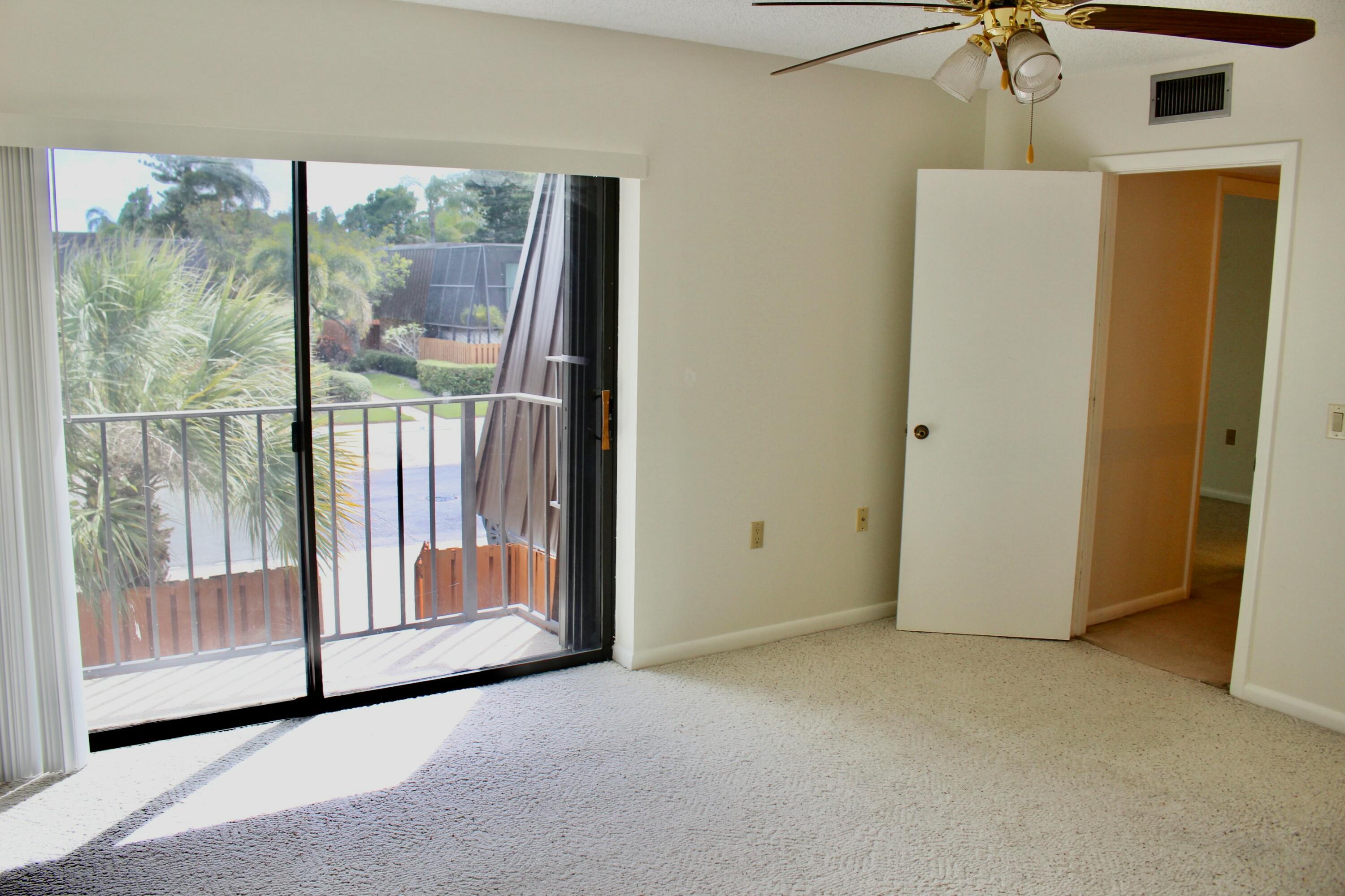 5820 SE Windsong Lane, Stuart