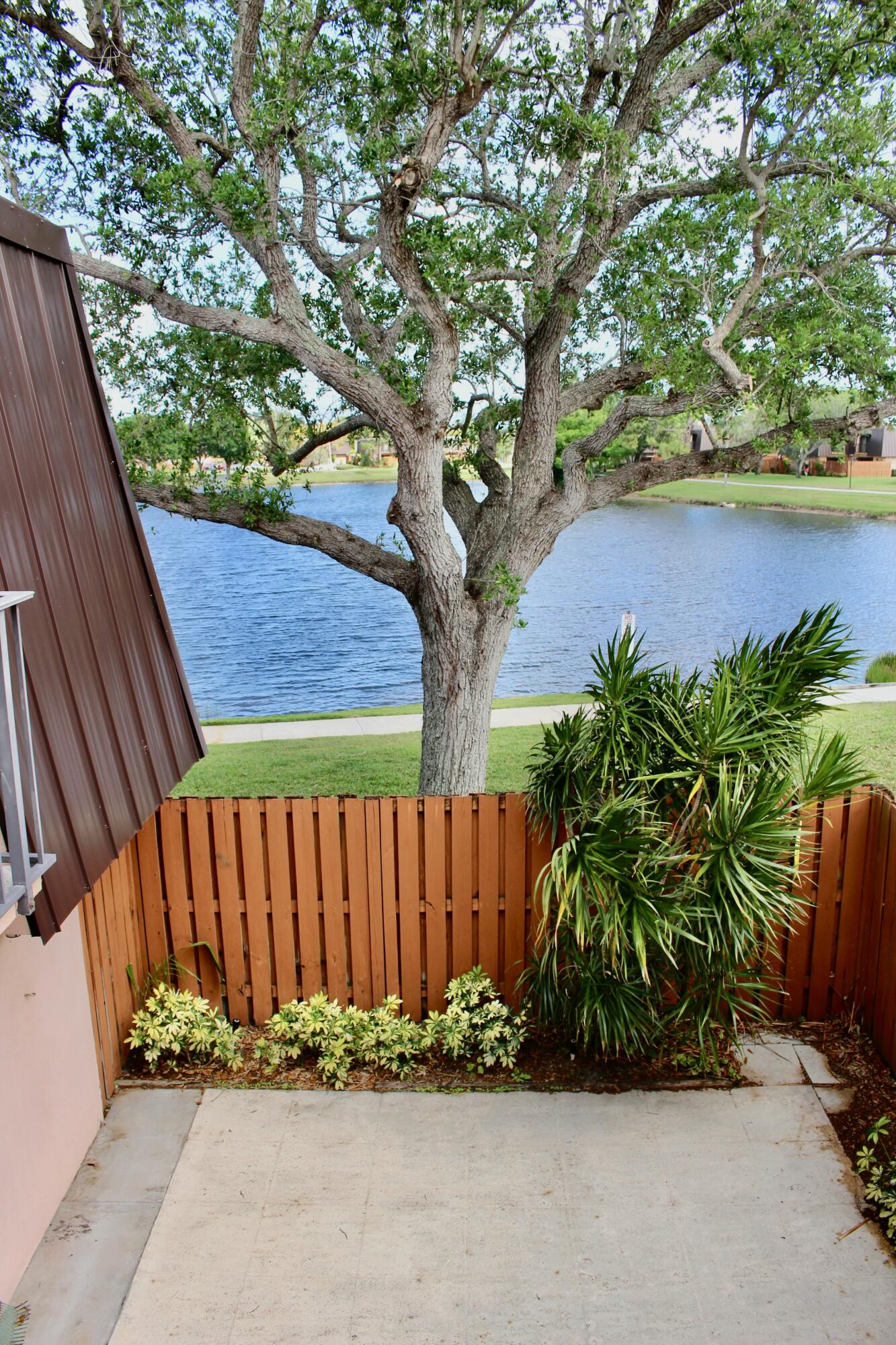 5820 SE Windsong Lane, Stuart