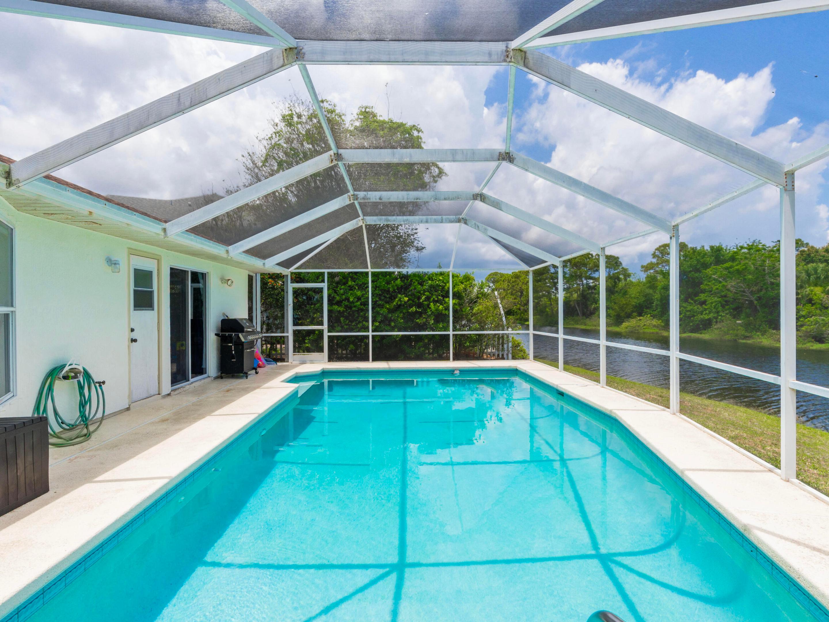 1123 SW Oak Hollow Court, Palm City