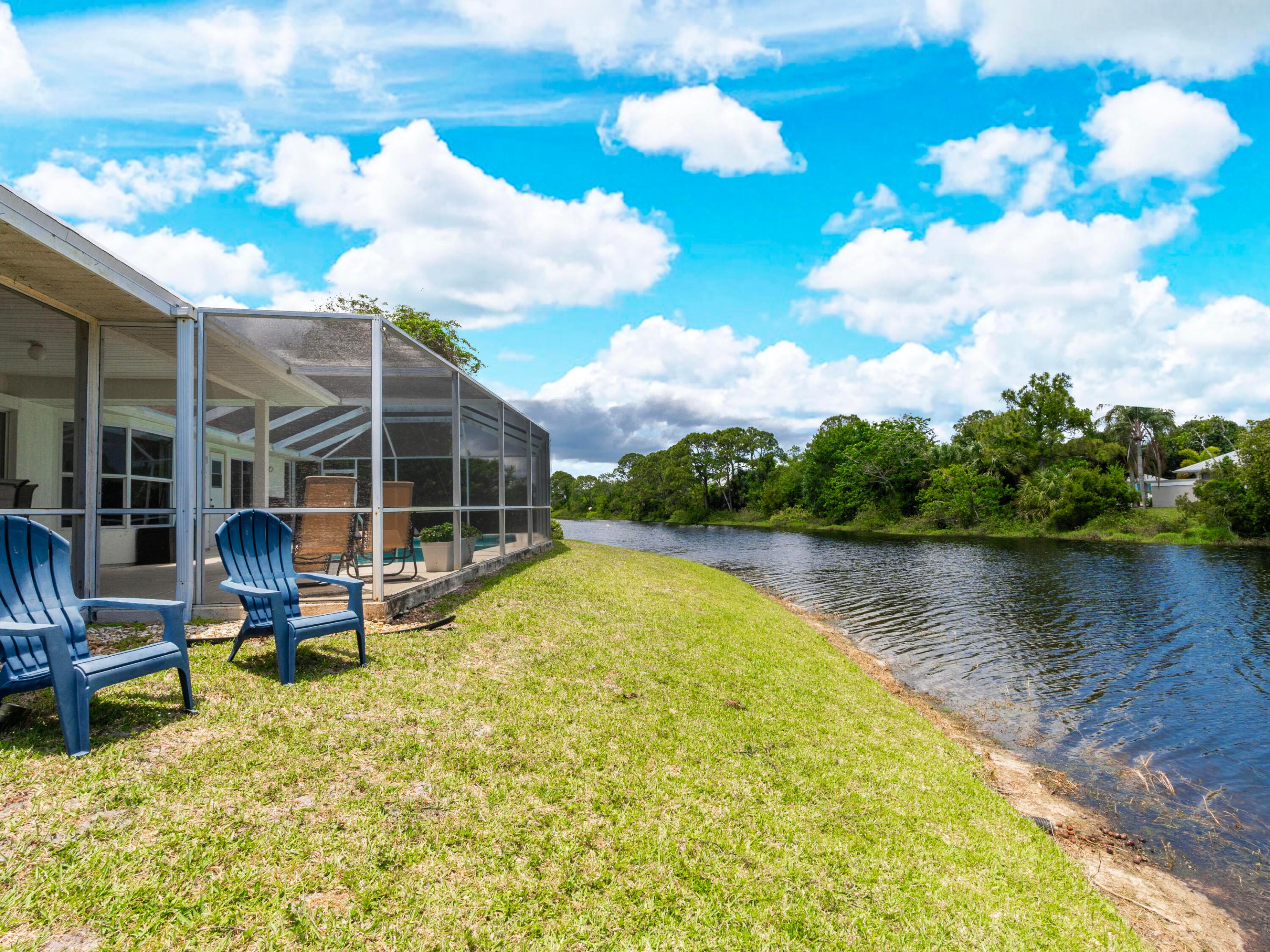 1123 SW Oak Hollow Court, Palm City