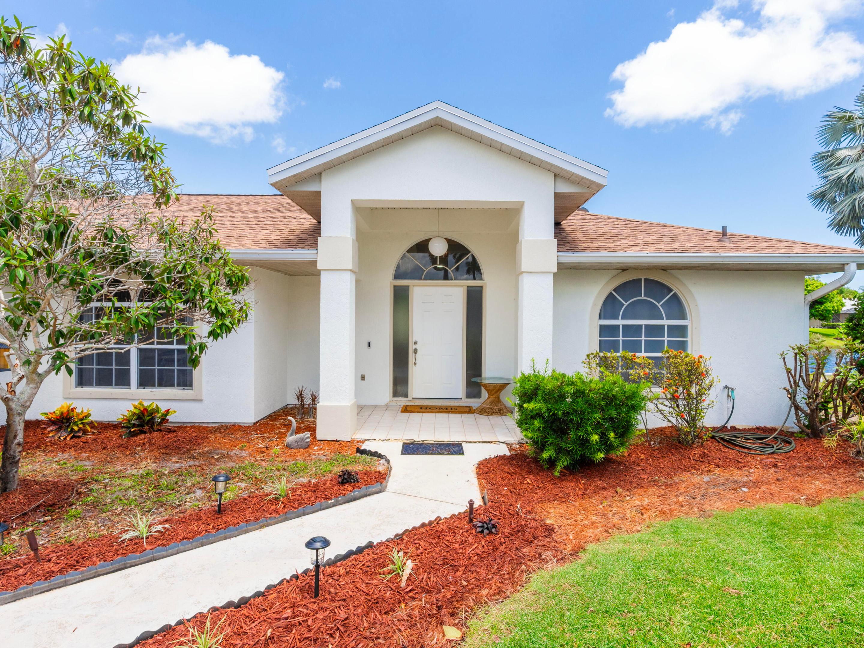 1123 SW Oak Hollow Court, Palm City