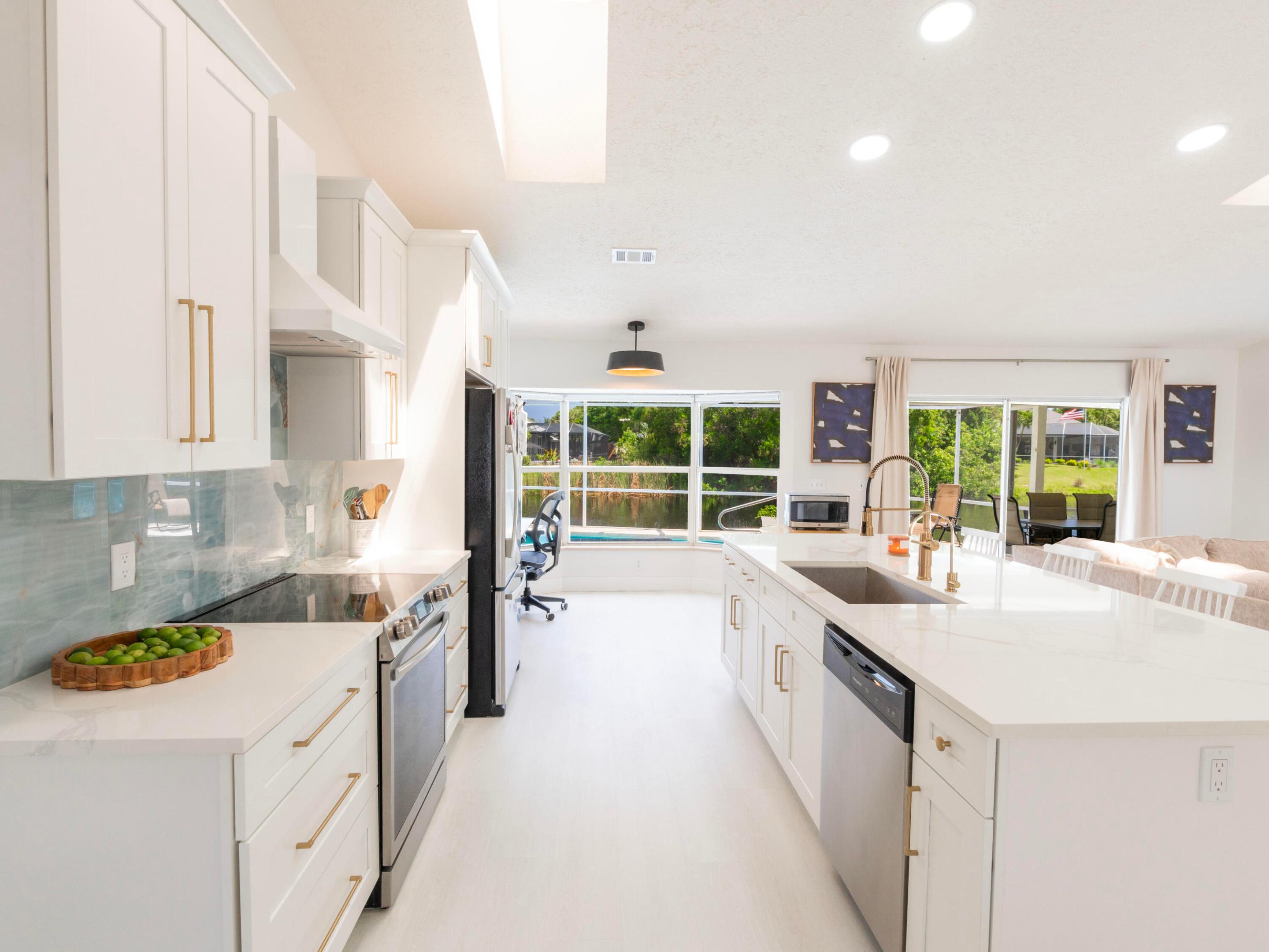 1123 SW Oak Hollow Court, Palm City