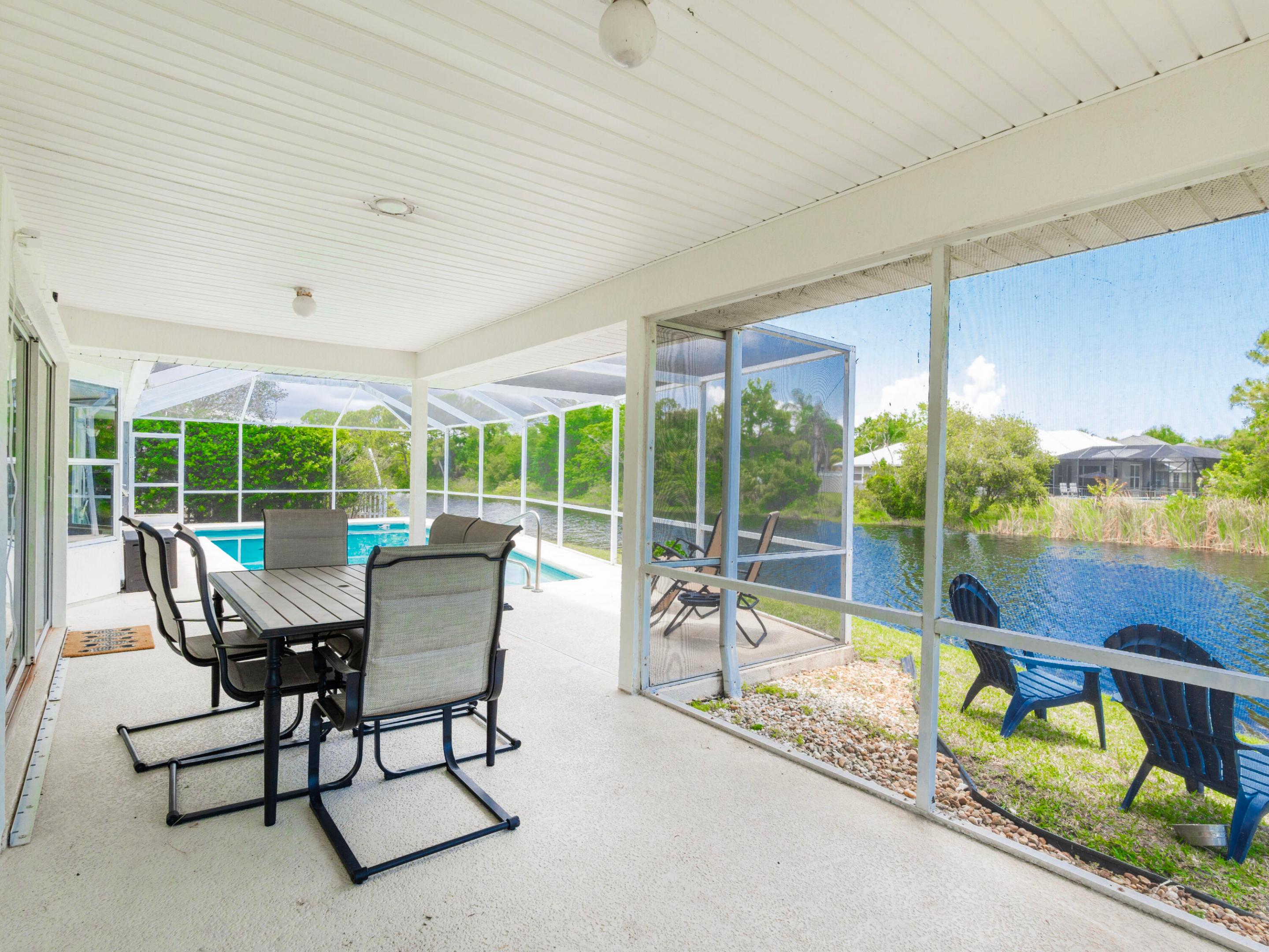 1123 SW Oak Hollow Court, Palm City