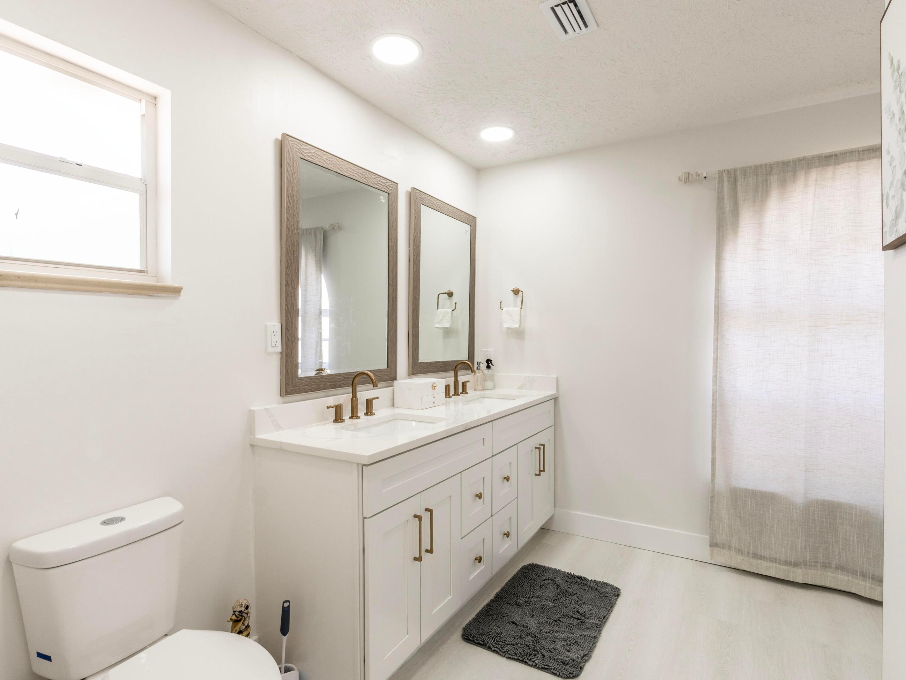 1123 SW Oak Hollow Court, Palm City