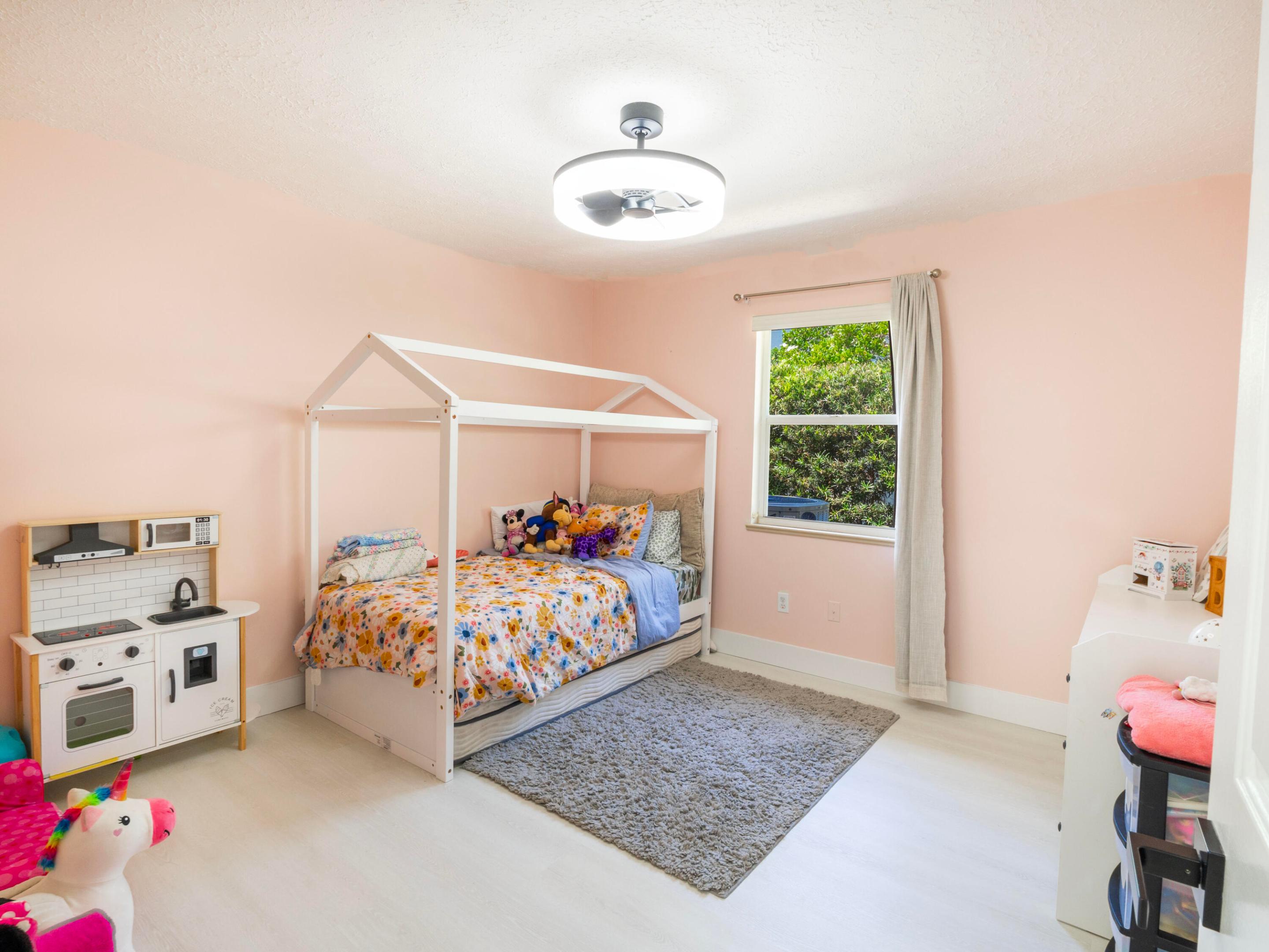 1123 SW Oak Hollow Court, Palm City