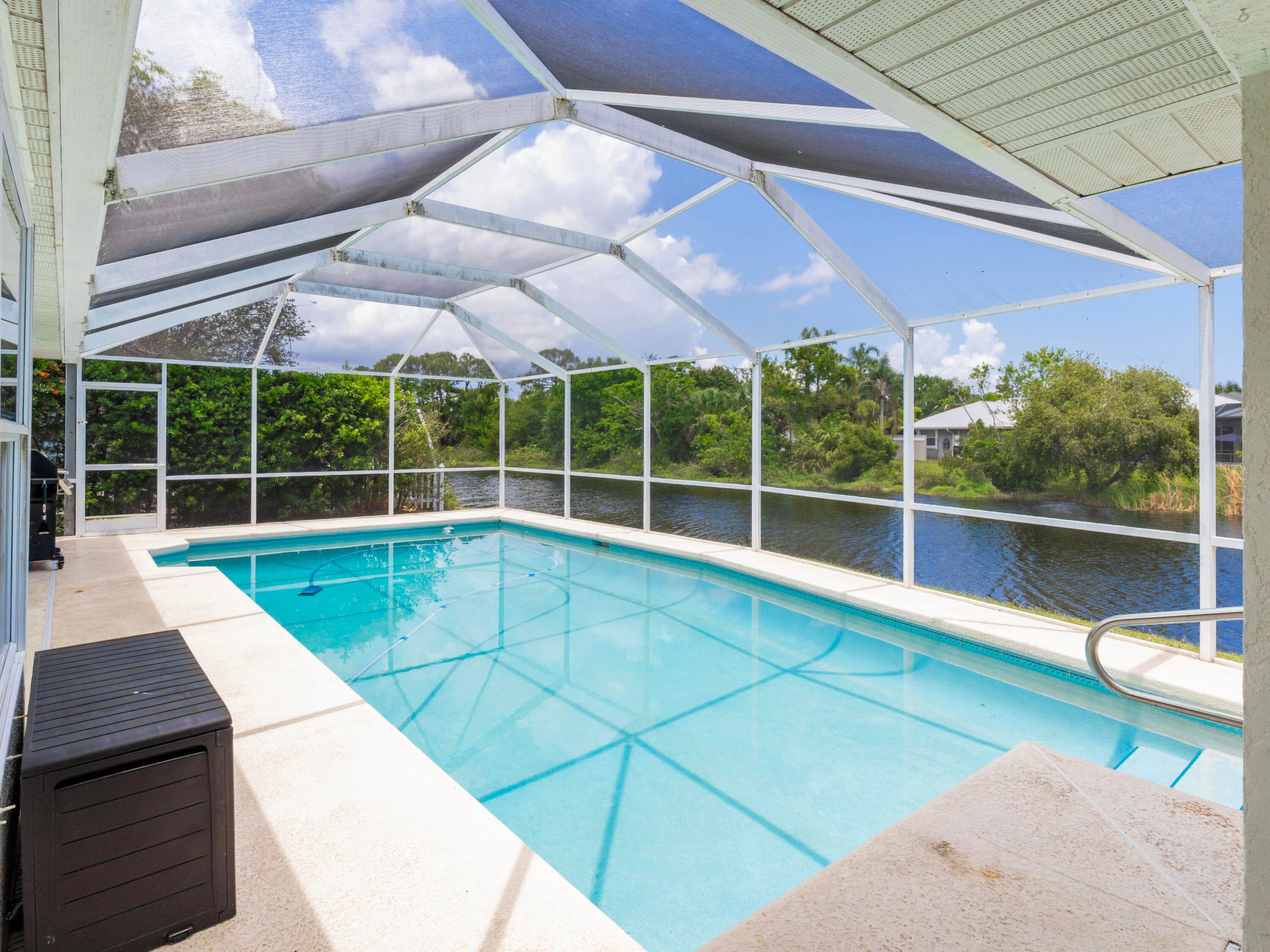1123 SW Oak Hollow Court, Palm City