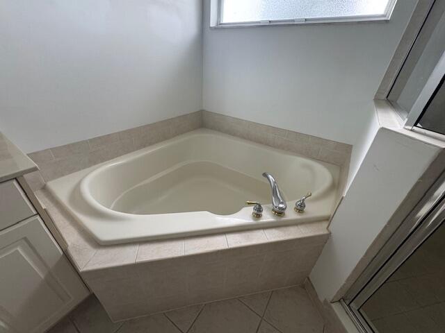 329 SW Otter Run Place, Stuart