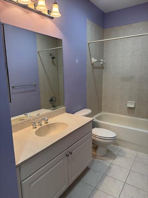 329 SW Otter Run Place, Stuart