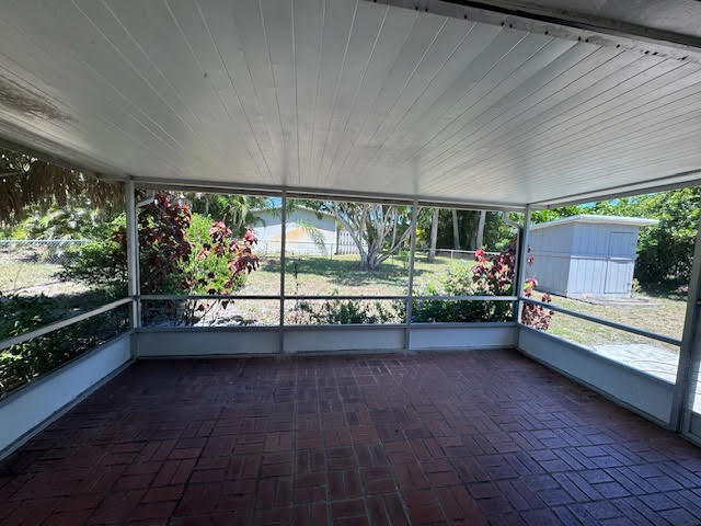 709 SE Alamanda Way, Stuart