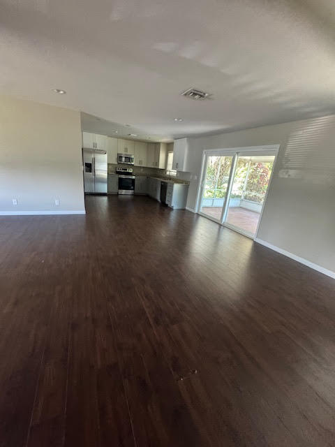 709 SE Alamanda Way, Stuart