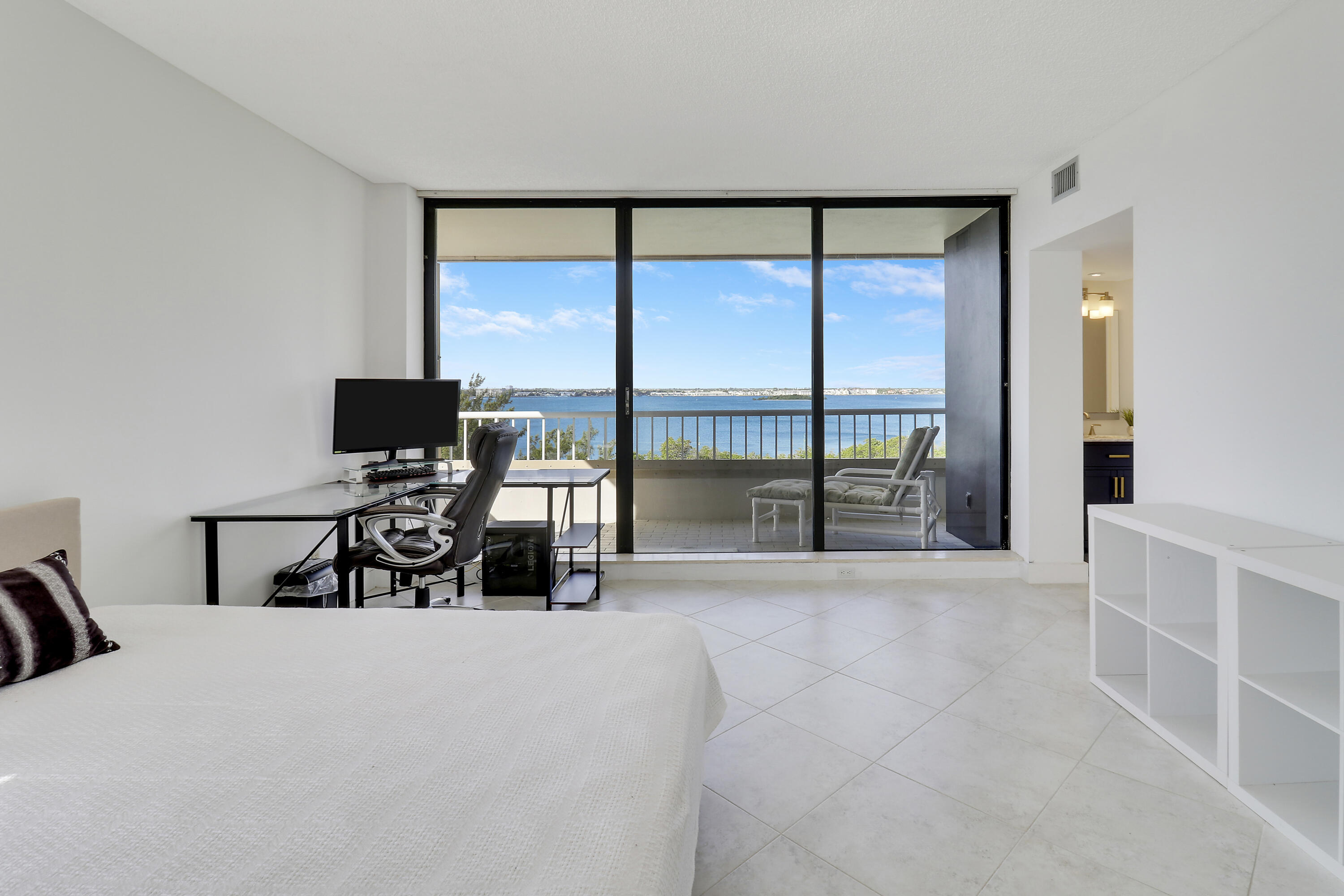5250 N Ocean Drive 7s, Singer Island Unit: 7s