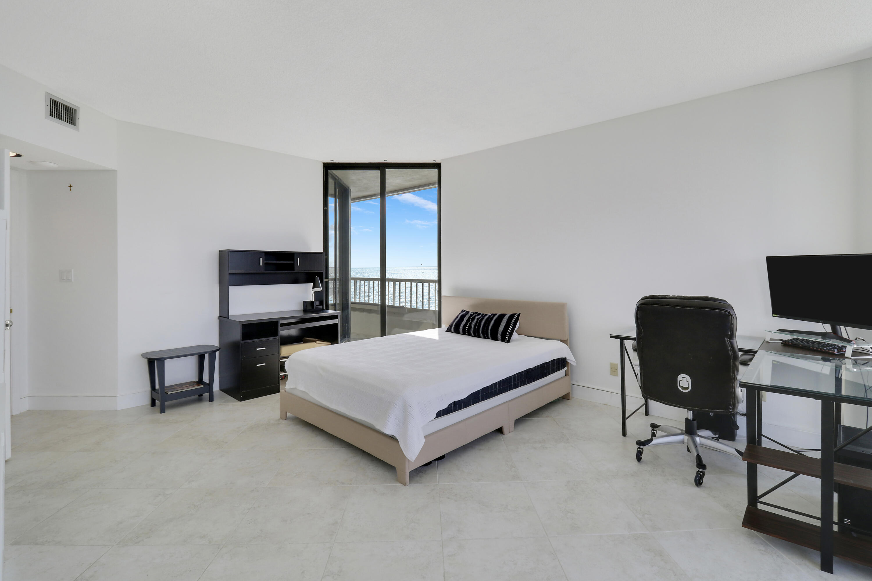 5250 N Ocean Drive 7s, Singer Island Unit: 7s