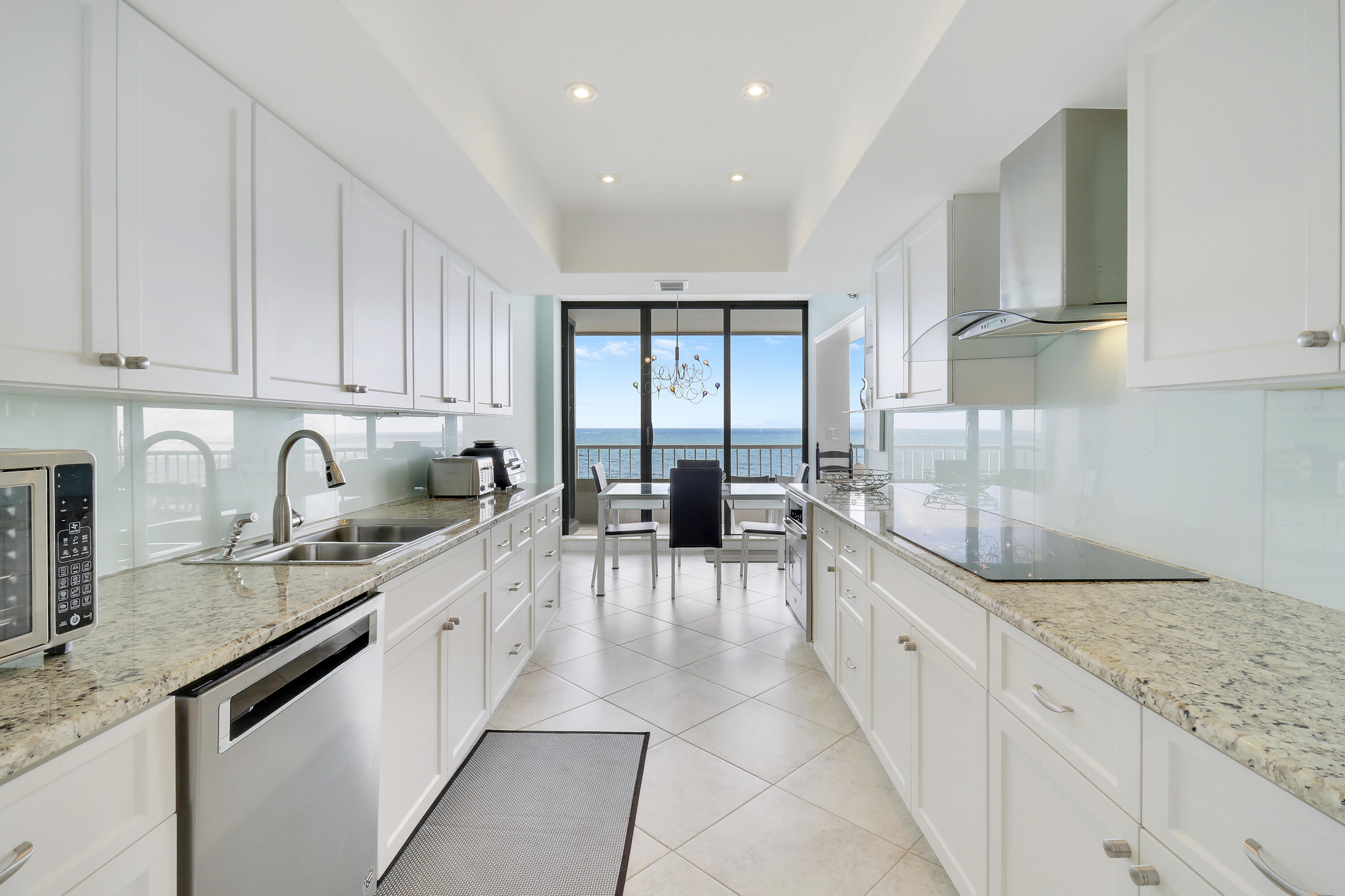5250 N Ocean Drive 7s, Singer Island Unit: 7s