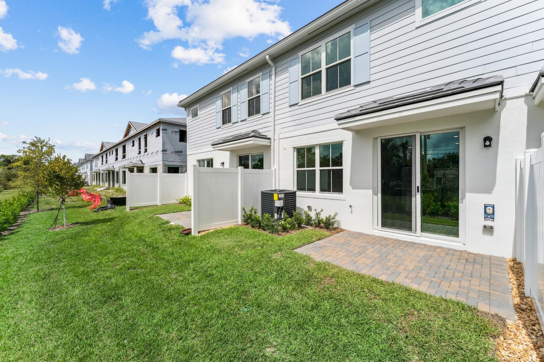 146 SE Birch Terrace 1686