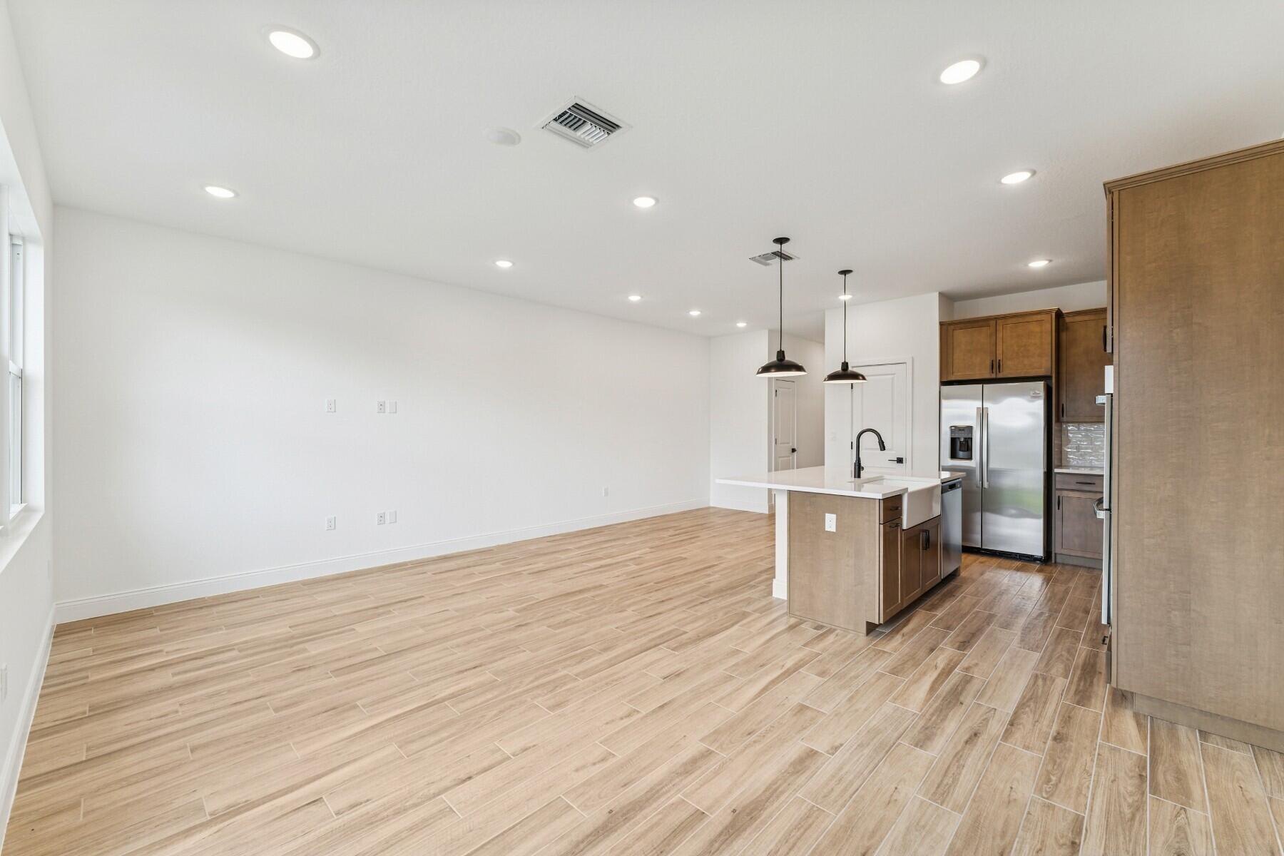 146 SE Birch Terrace 1686
