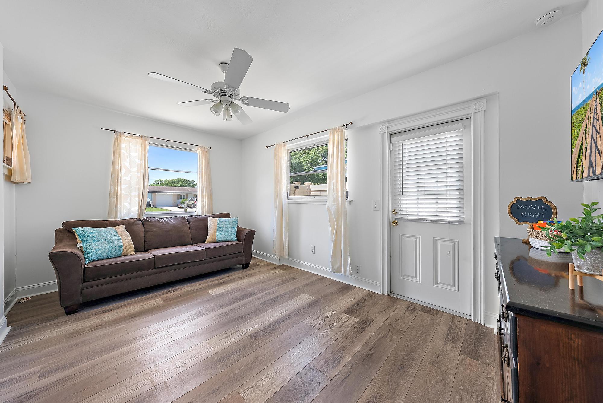 1017 SE 16th Court, Stuart