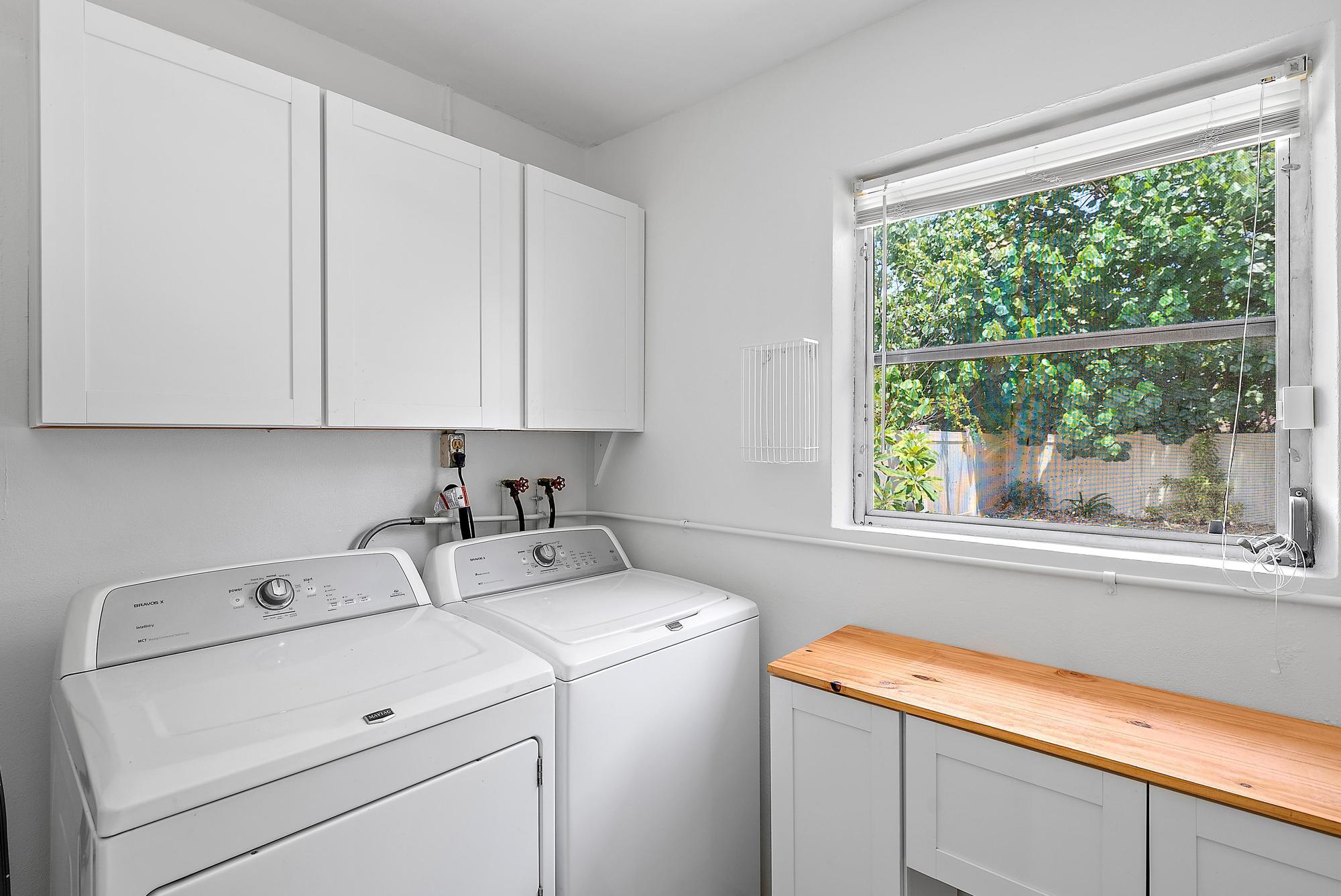 1017 SE 16th Court, Stuart