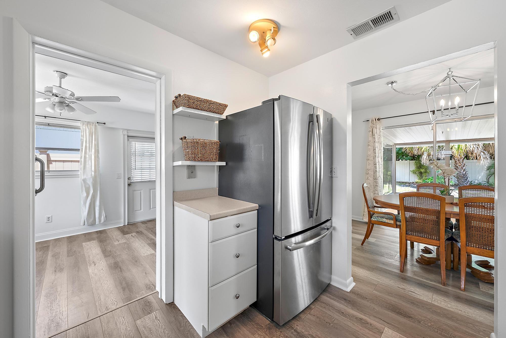 1017 SE 16th Court, Stuart