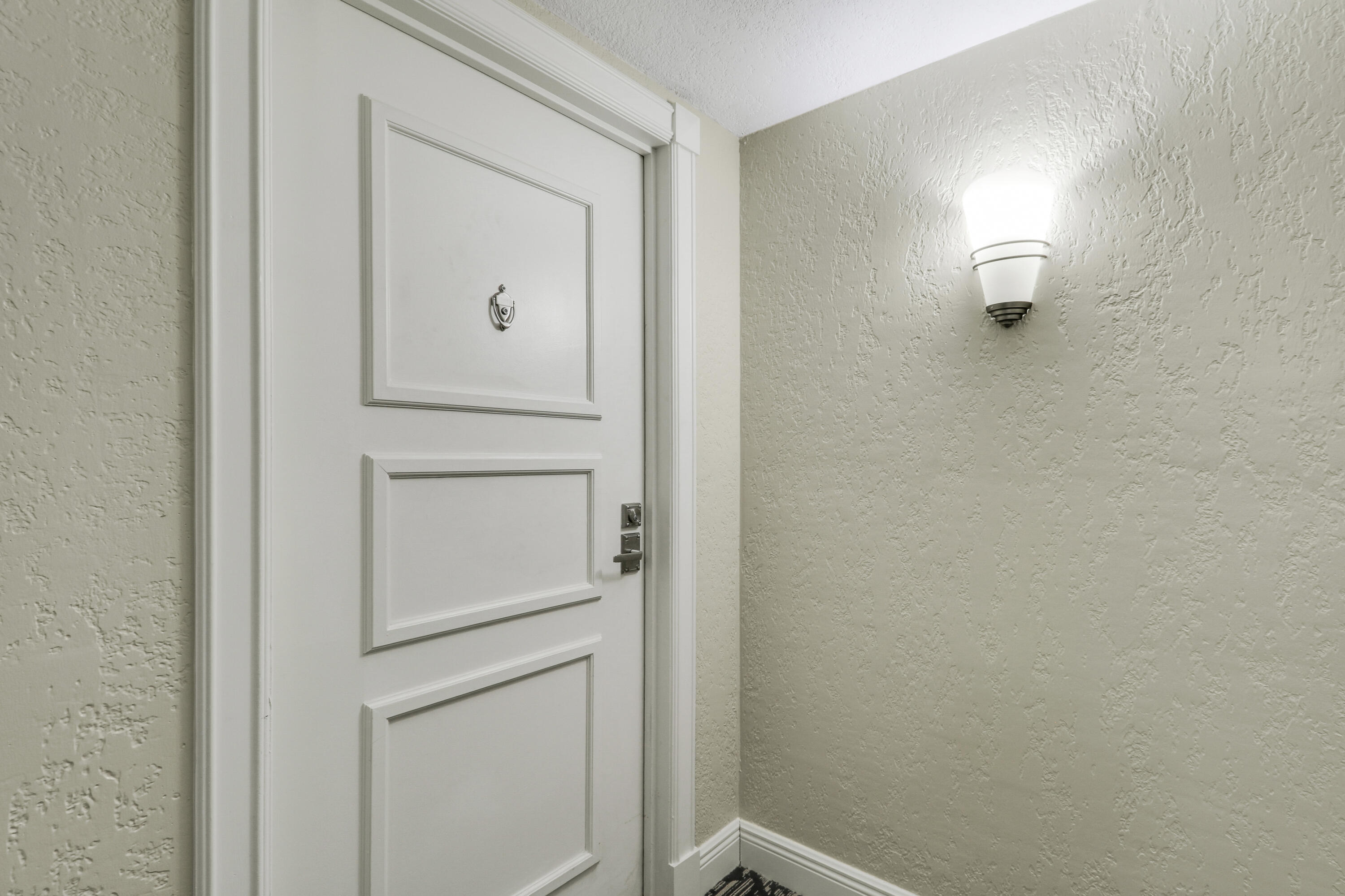 4200 N Ocean Drive 2-204, Singer Island Unit: 2-204