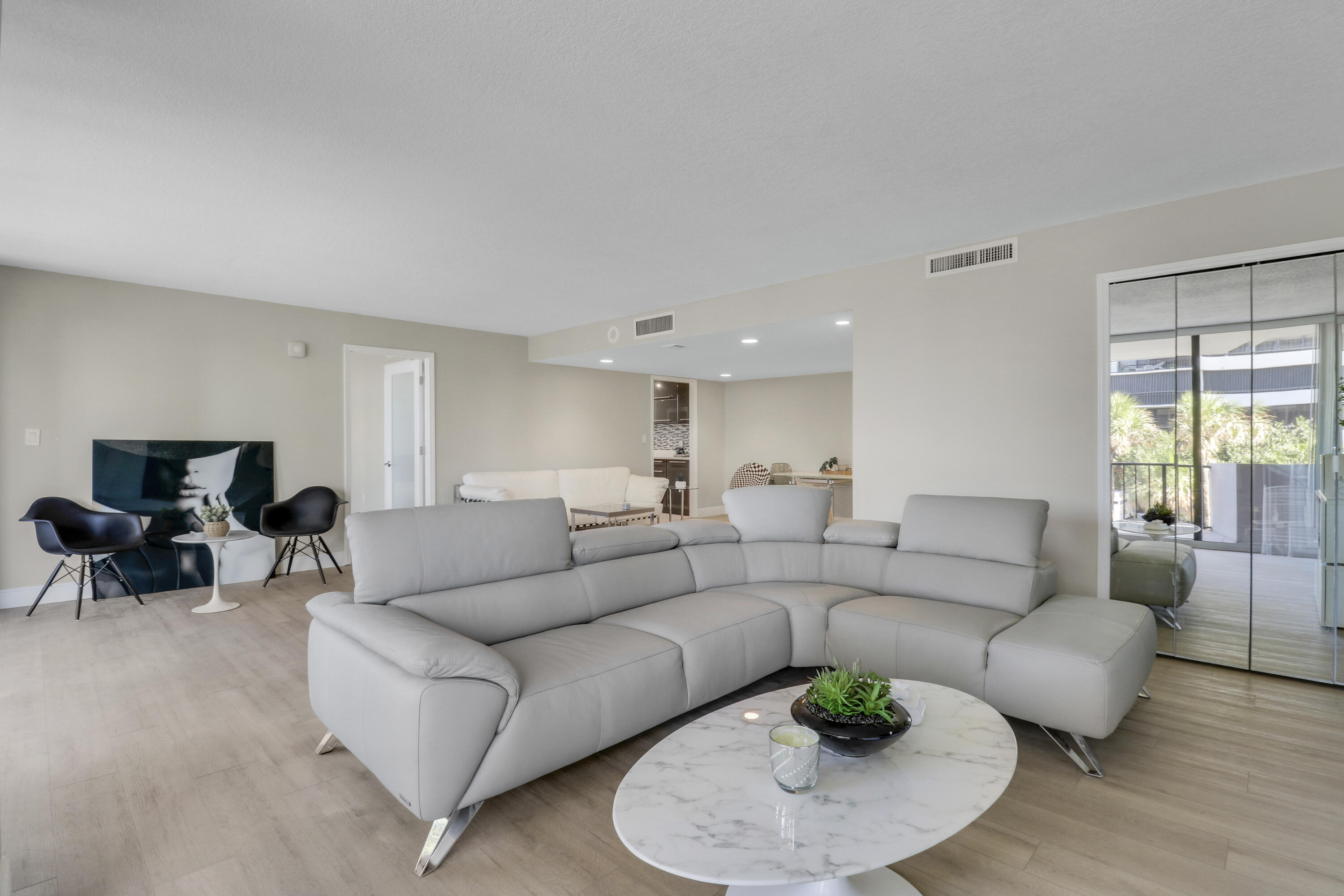 4200 N Ocean Drive 2-204, Singer Island Unit: 2-204