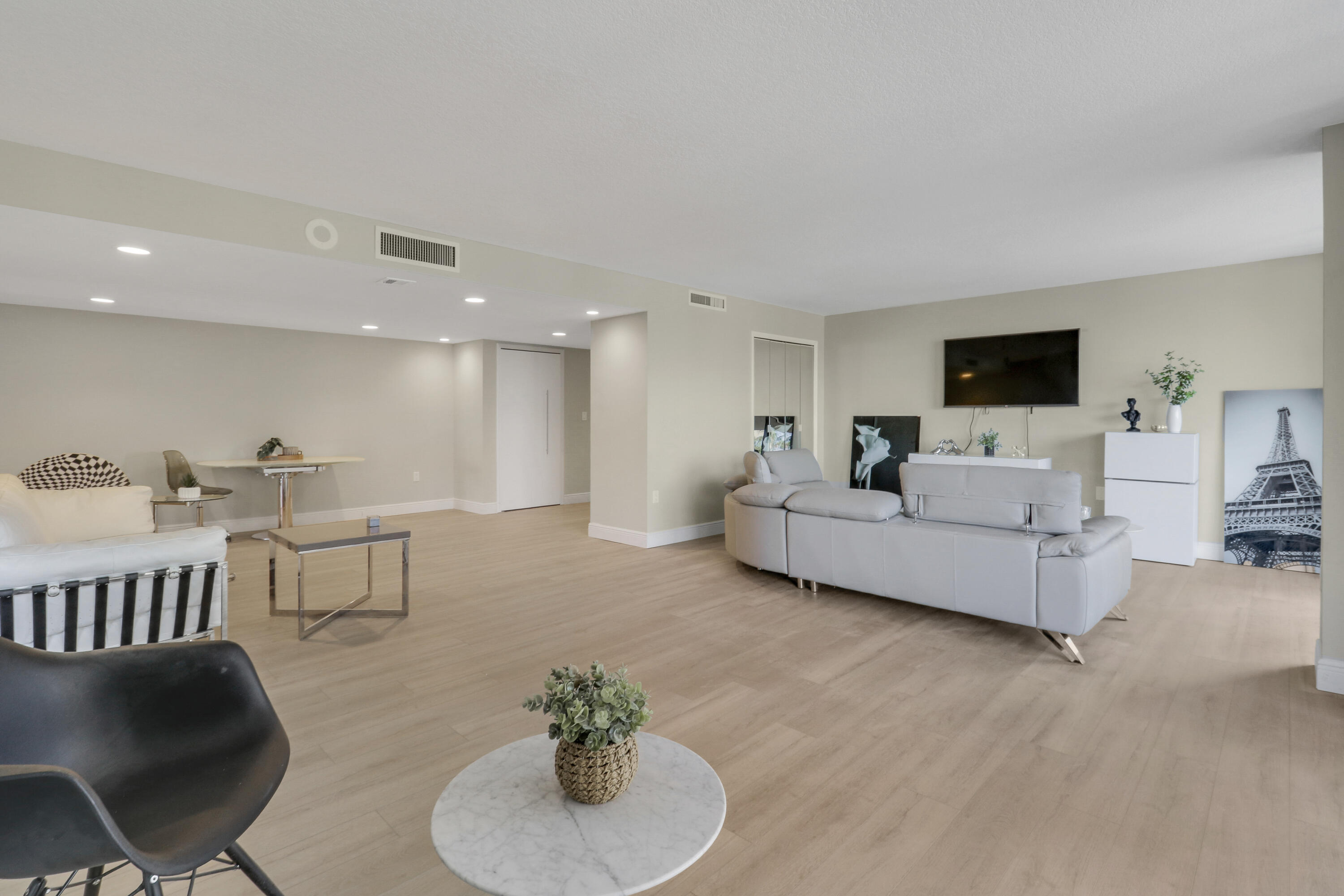 4200 N Ocean Drive 2-204, Singer Island Unit: 2-204