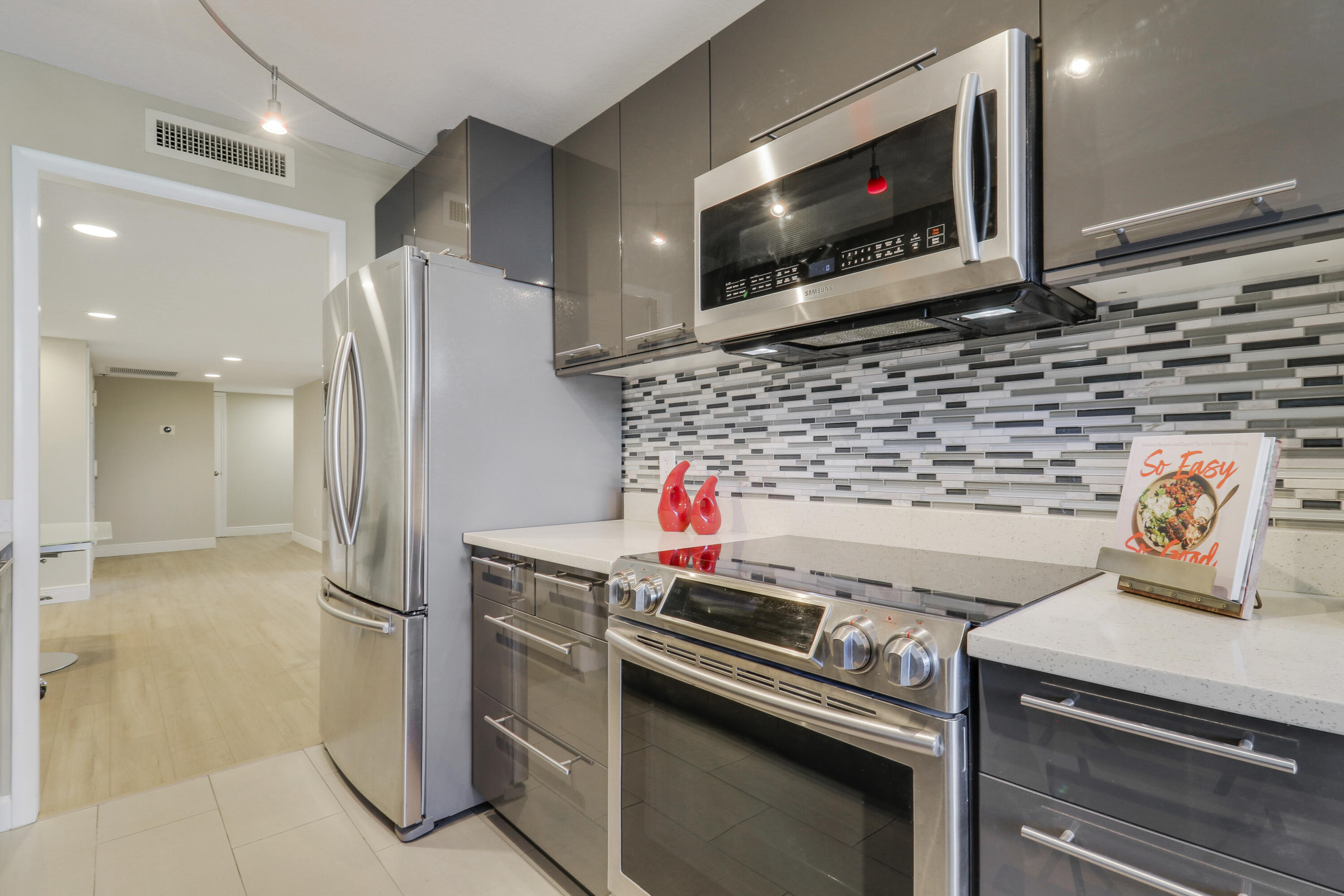 4200 N Ocean Drive 2-204, Singer Island Unit: 2-204