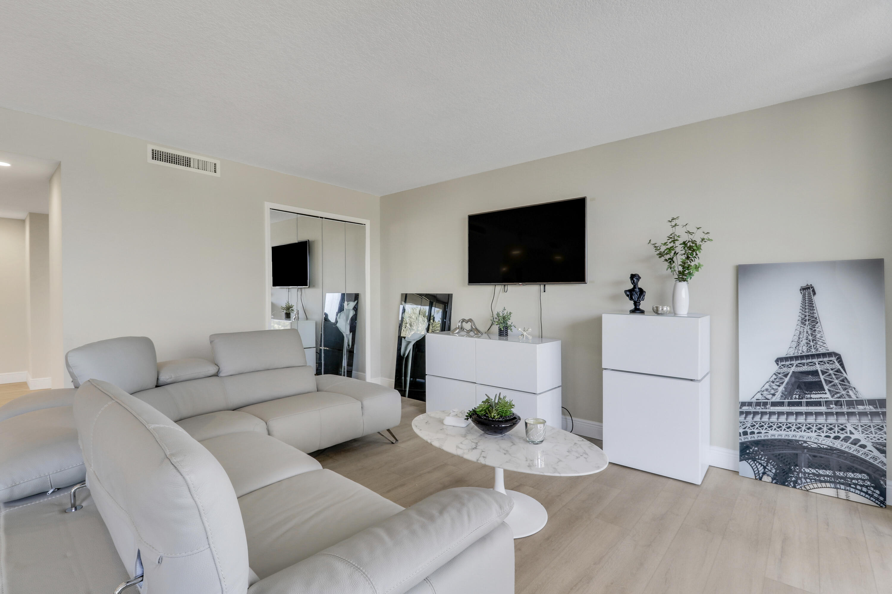 4200 N Ocean Drive 2-204, Singer Island Unit: 2-204