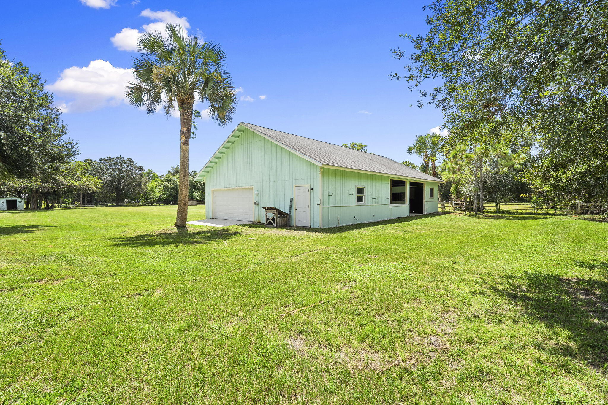 5454 SW Quail Hollow Street