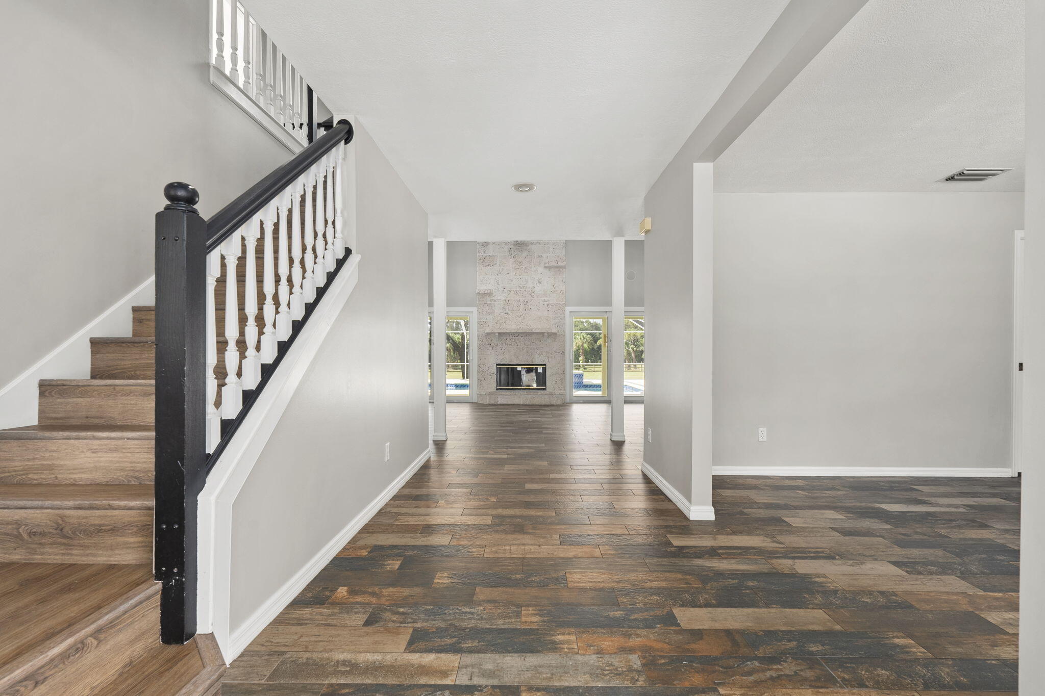 5454 SW Quail Hollow Street