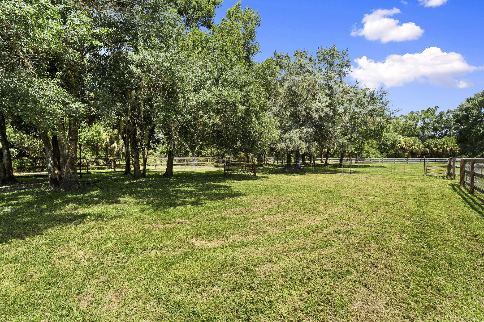 5454 SW Quail Hollow Street