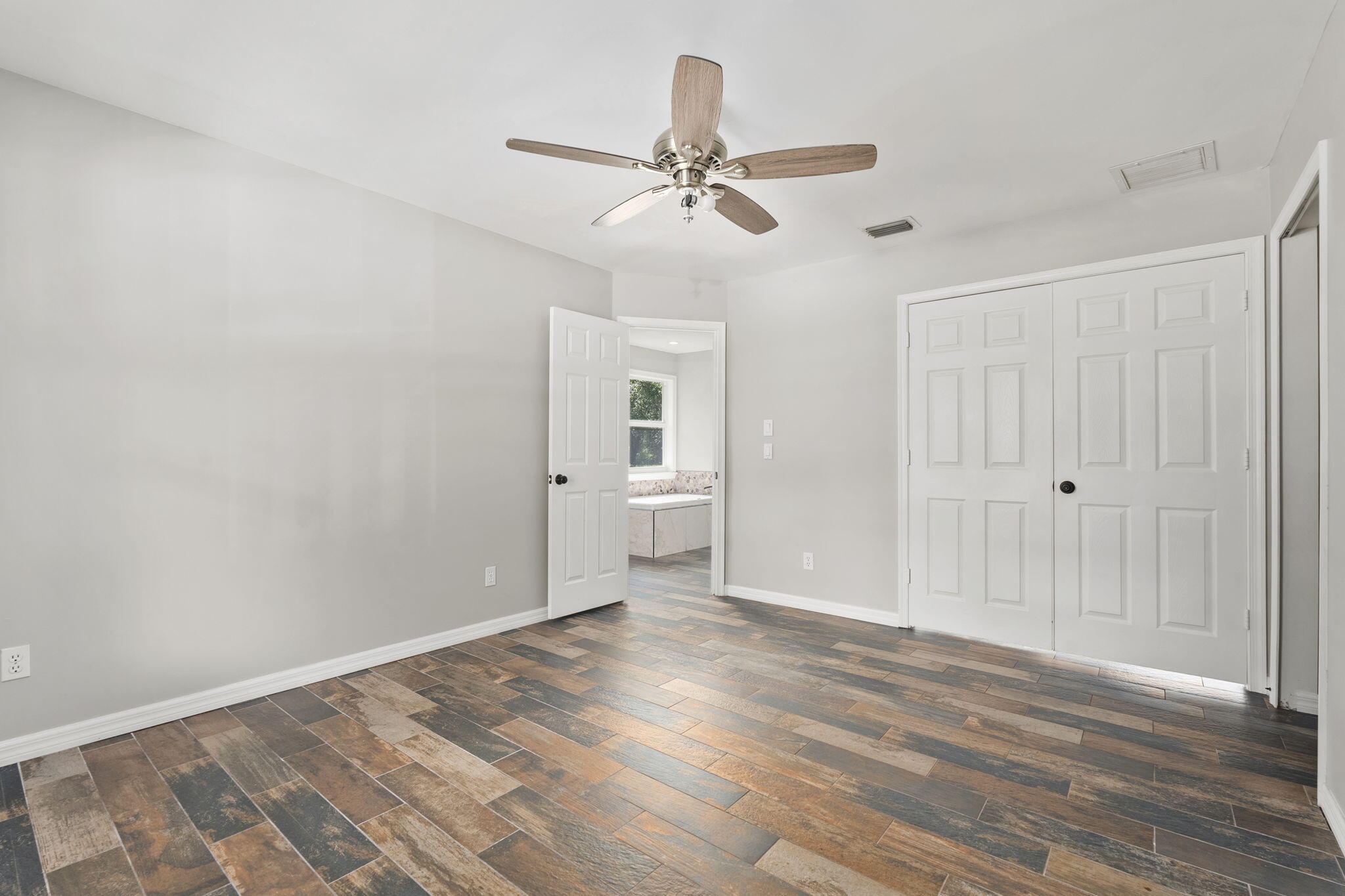 5454 SW Quail Hollow Street