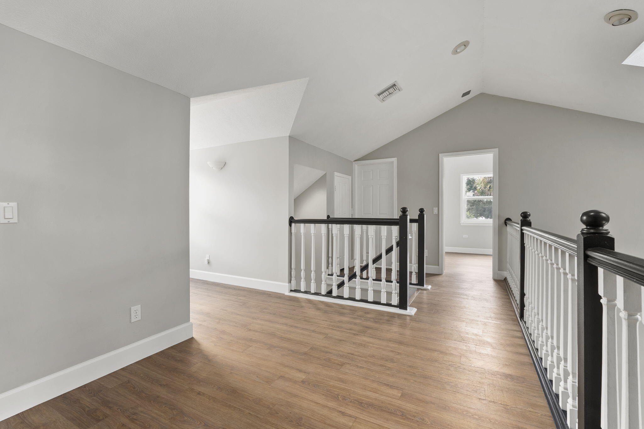 5454 SW Quail Hollow Street