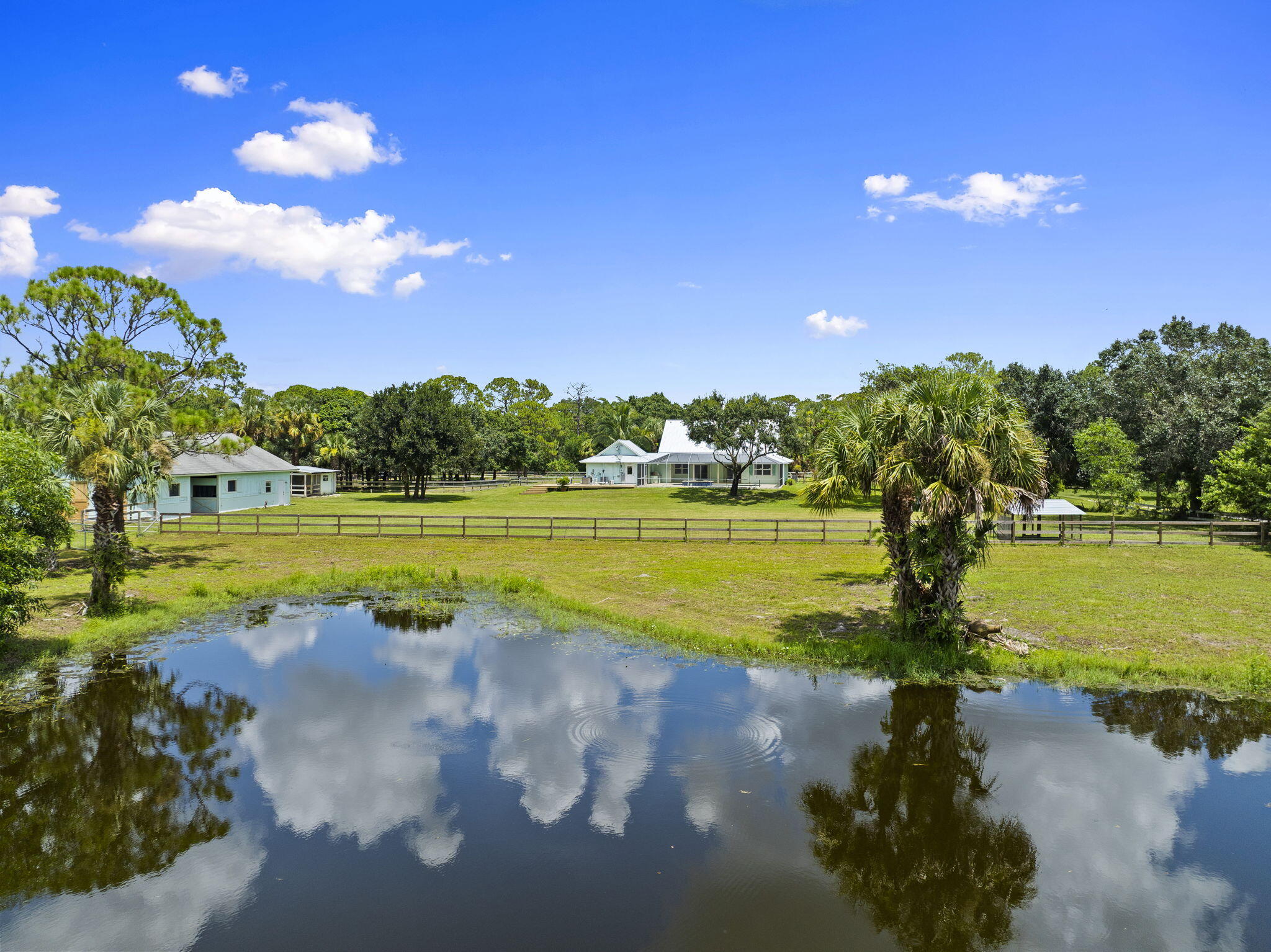 5454 SW Quail Hollow Street