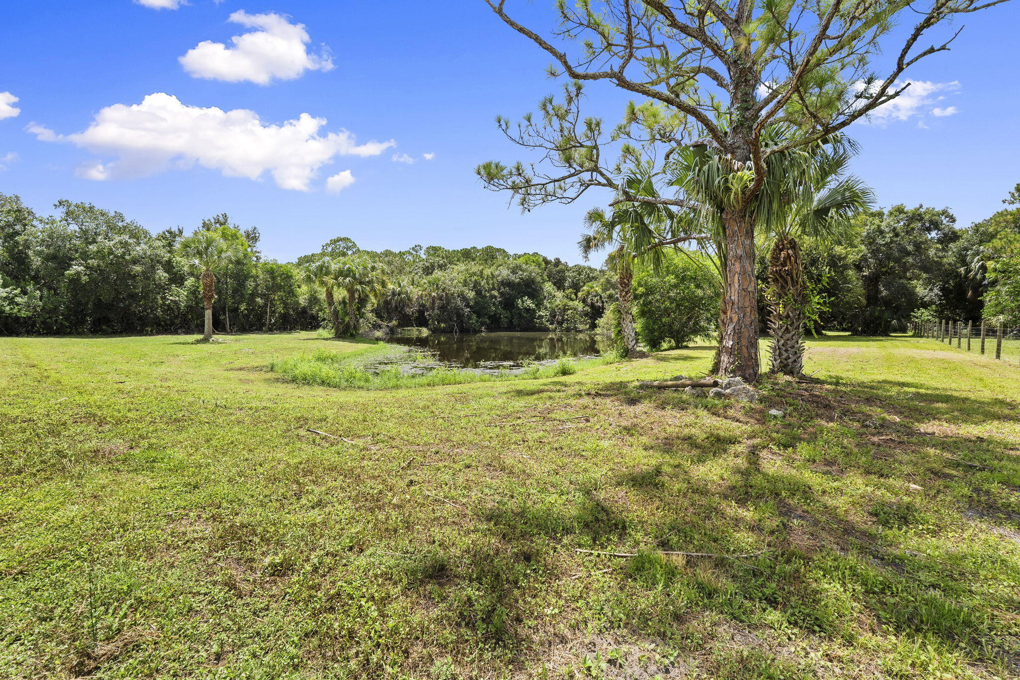 5454 SW Quail Hollow Street