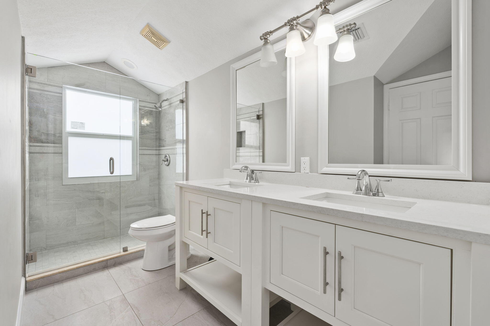 5454 SW Quail Hollow Street