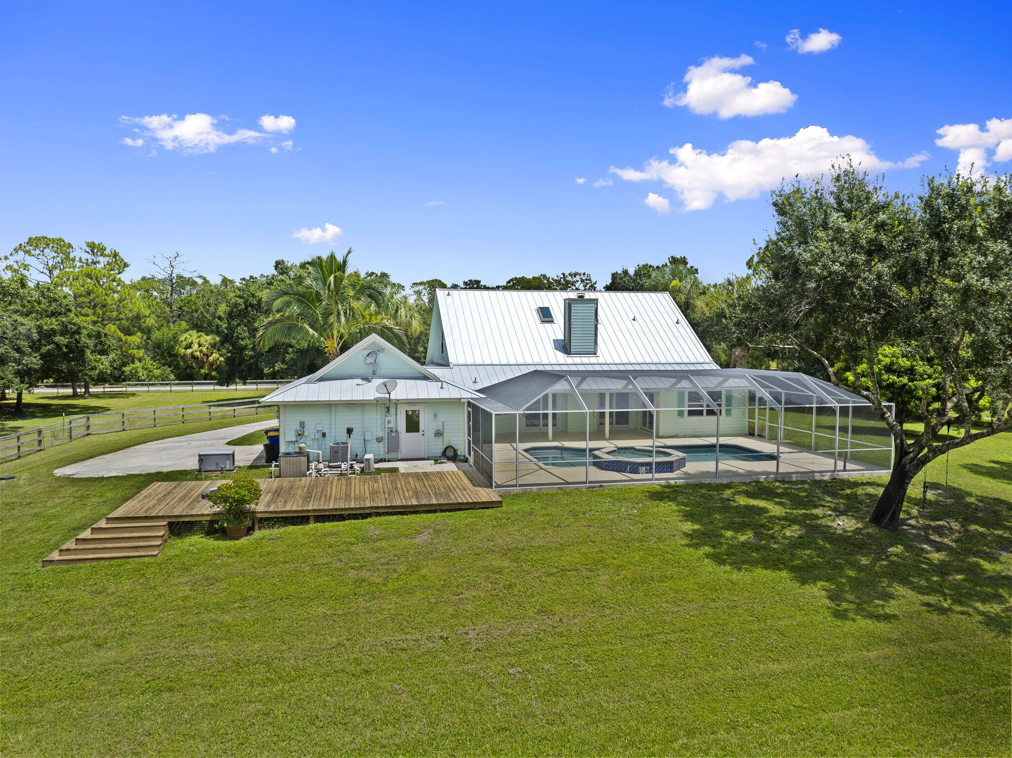 5454 SW Quail Hollow Street