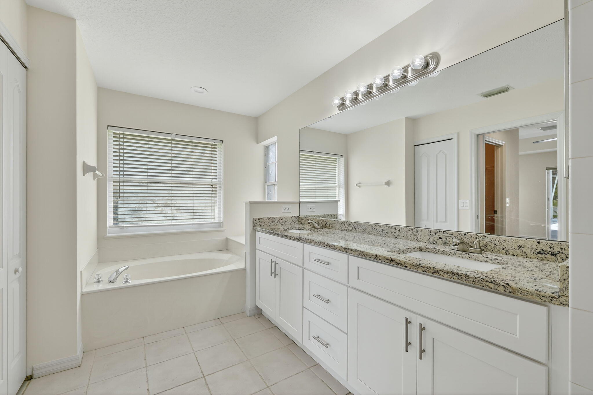 419 SW Sweetwater Trail, Port St. Lucie