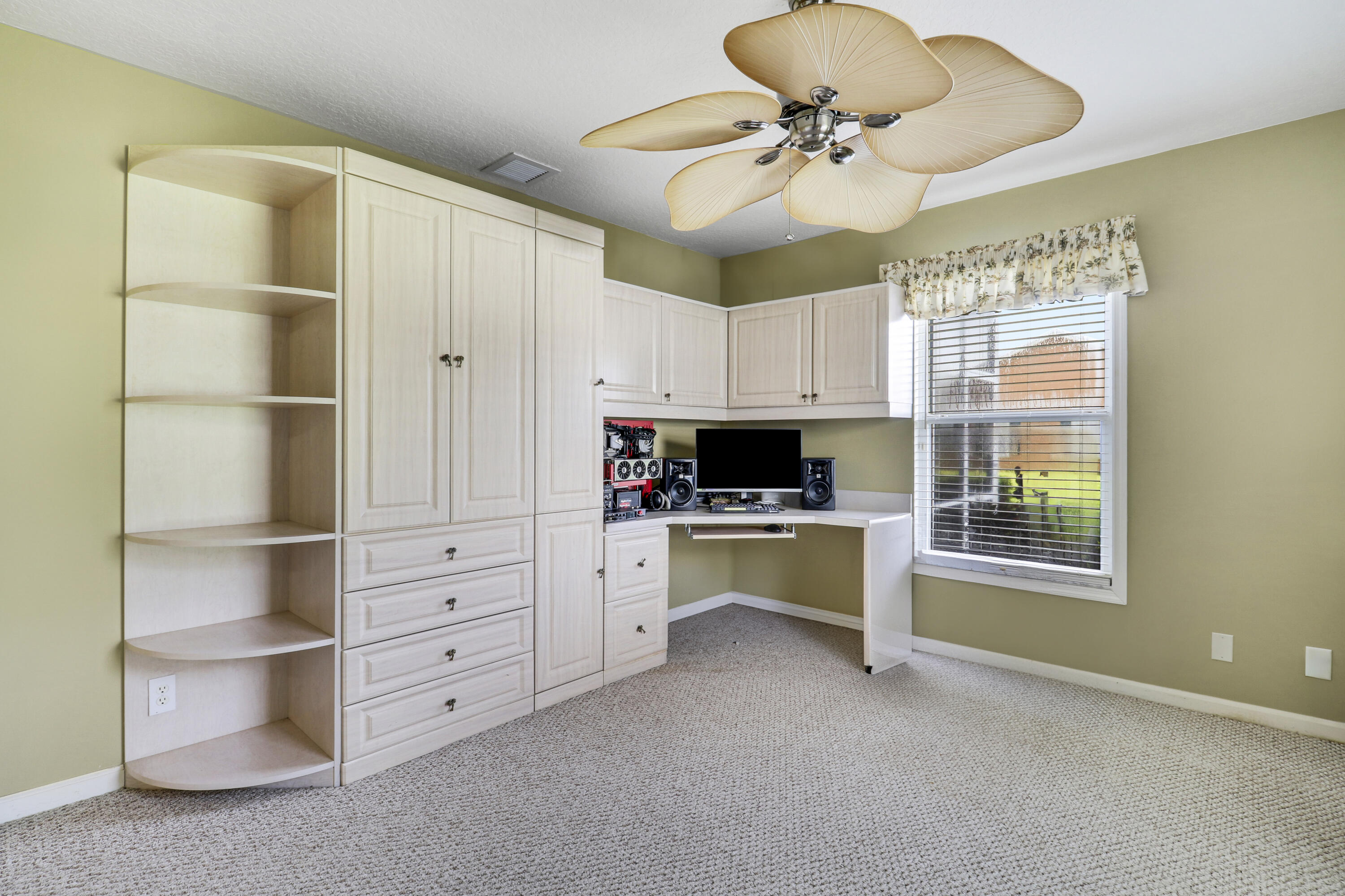 2698 SW Versailles Terrace, Stuart