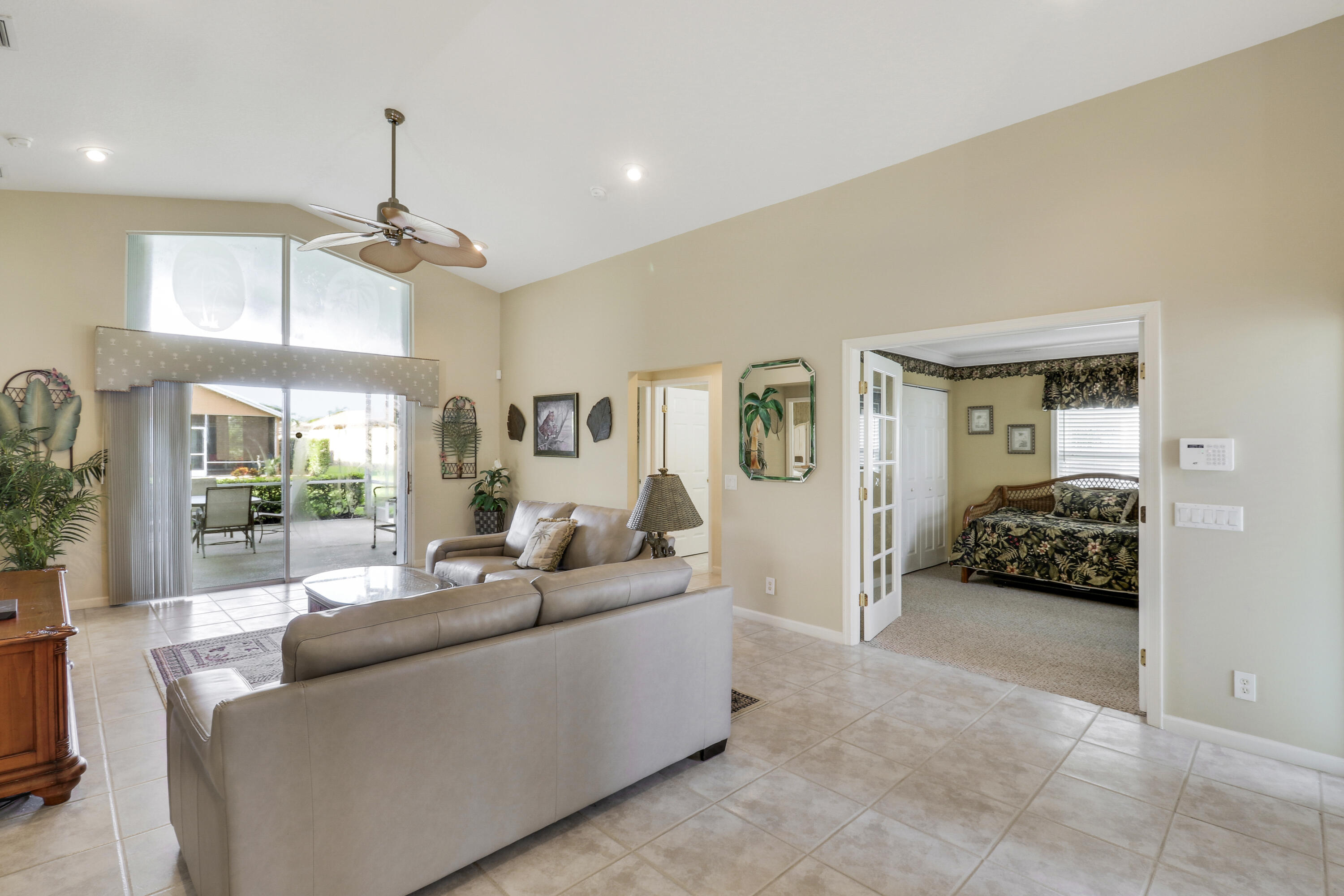 2698 SW Versailles Terrace, Stuart