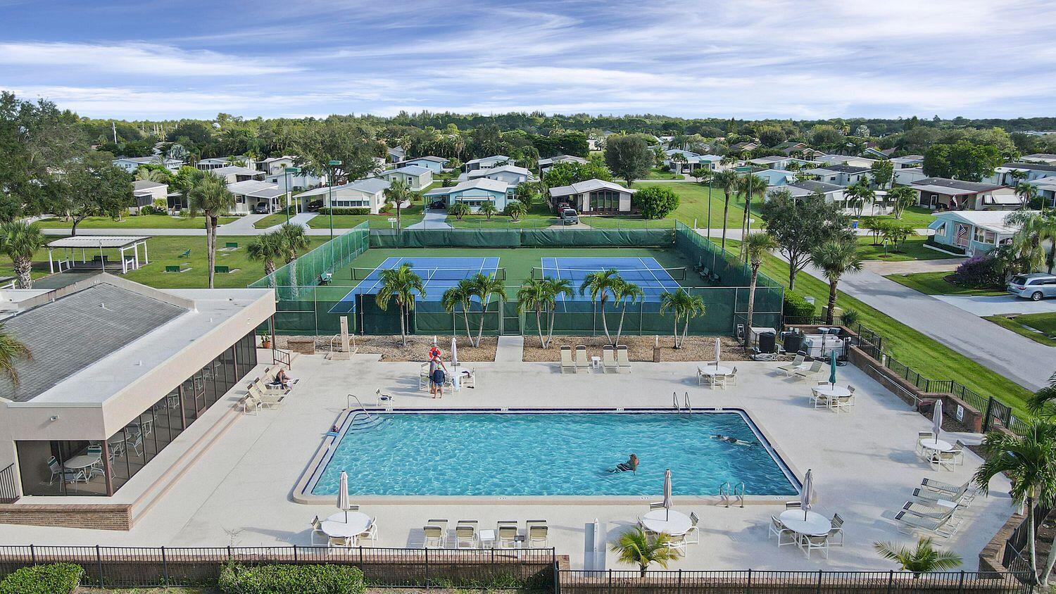 2698 SW Versailles Terrace, Stuart