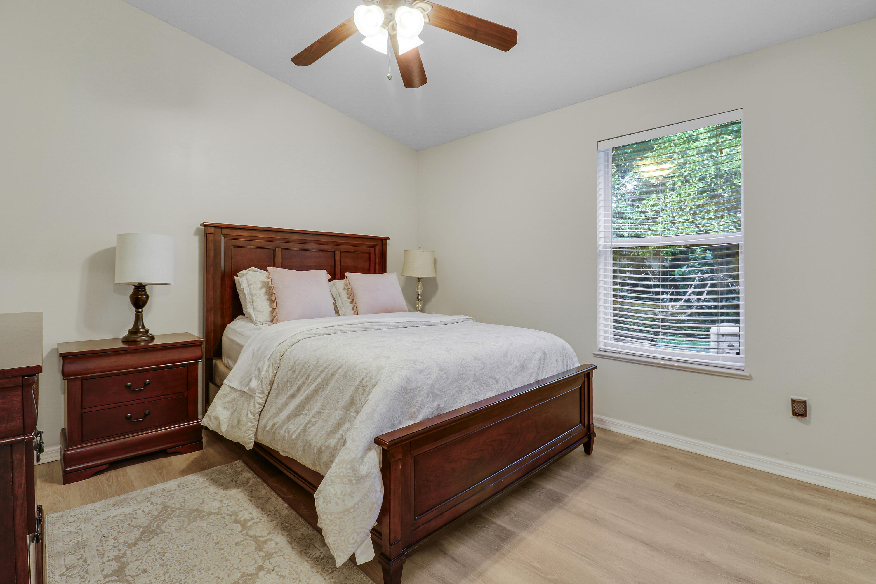 149 SE Ashley Oaks Way